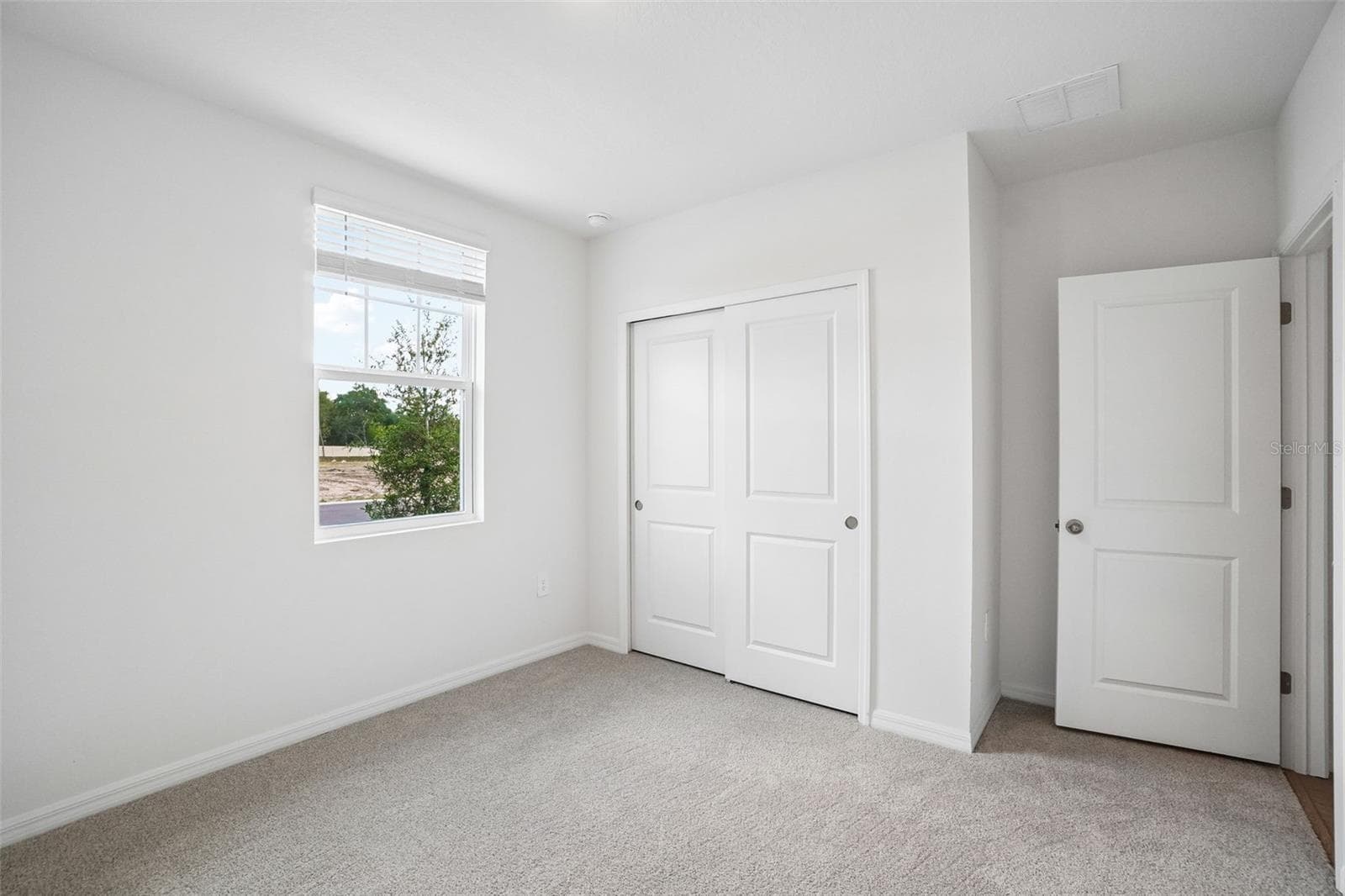Single Family Residence at 13684 UMBER FOREST ST, HUDSON, photo 25 of 47