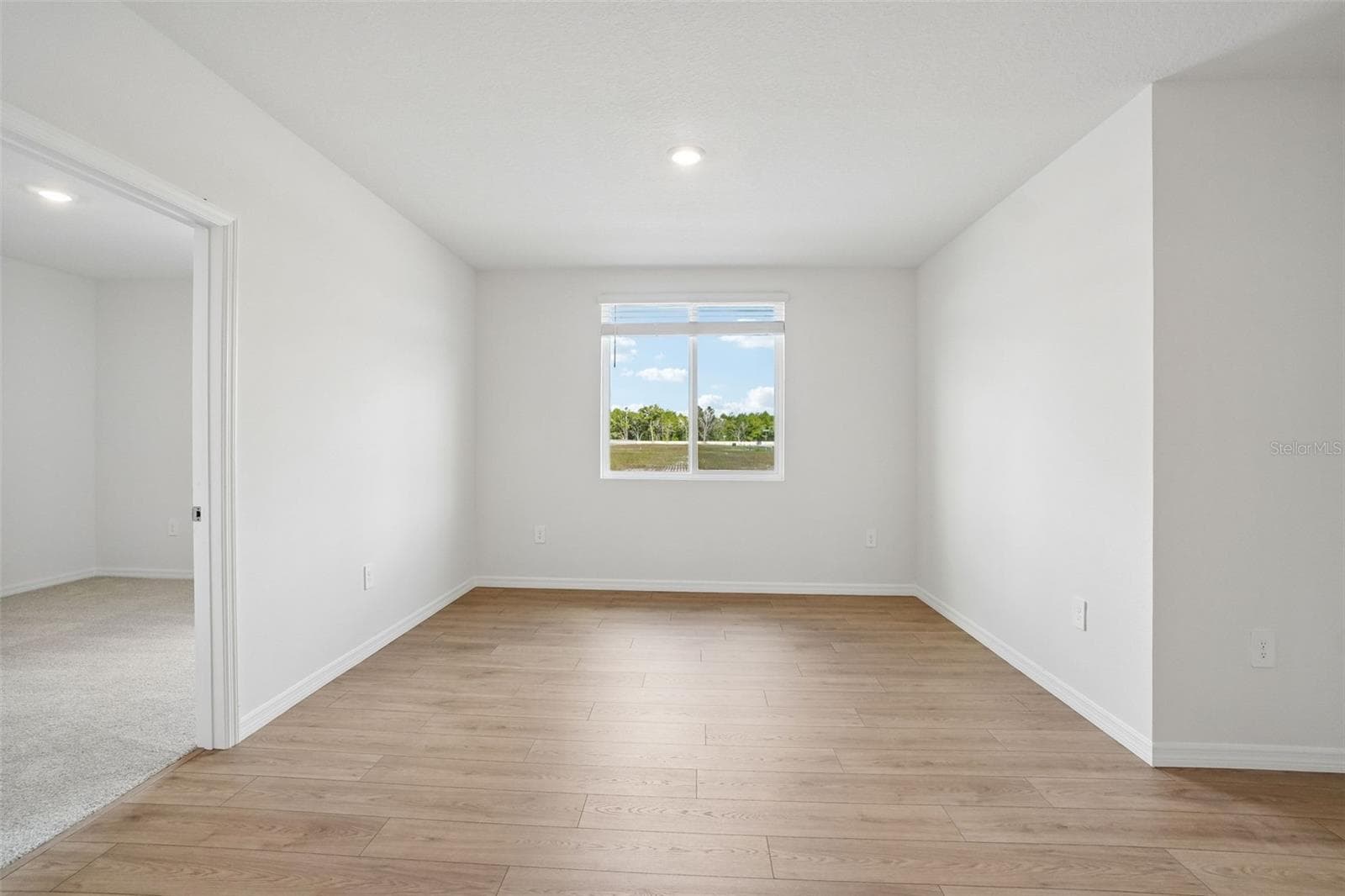 Single Family Residence at 13684 UMBER FOREST ST, HUDSON, photo 27 of 47