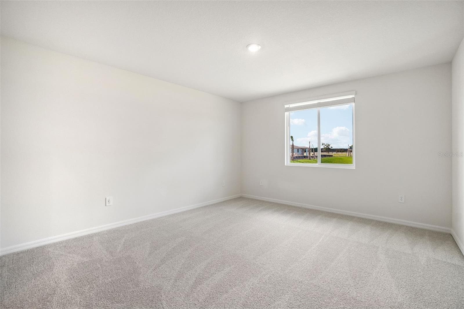 Single Family Residence at 13684 UMBER FOREST ST, HUDSON, photo 34 of 47