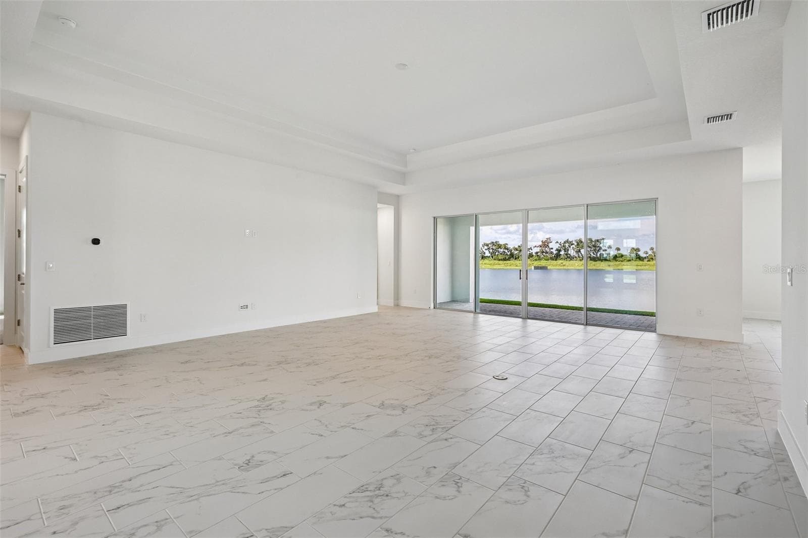 Single Family Residence at 8255 GOLDEN BEACH CT, PARRISH, photo 8 of 39