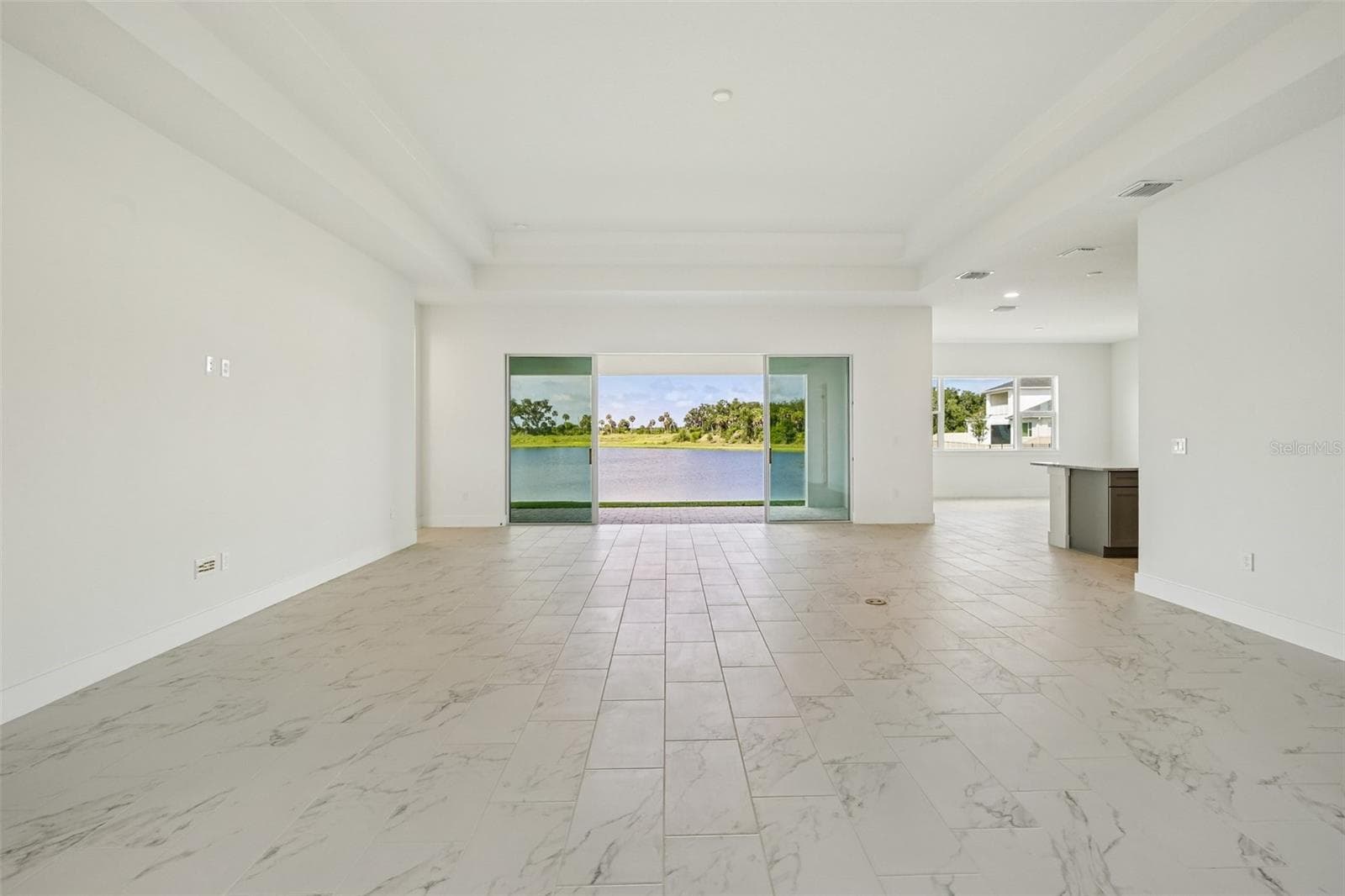 Single Family Residence at 8255 GOLDEN BEACH CT, PARRISH, photo 10 of 39