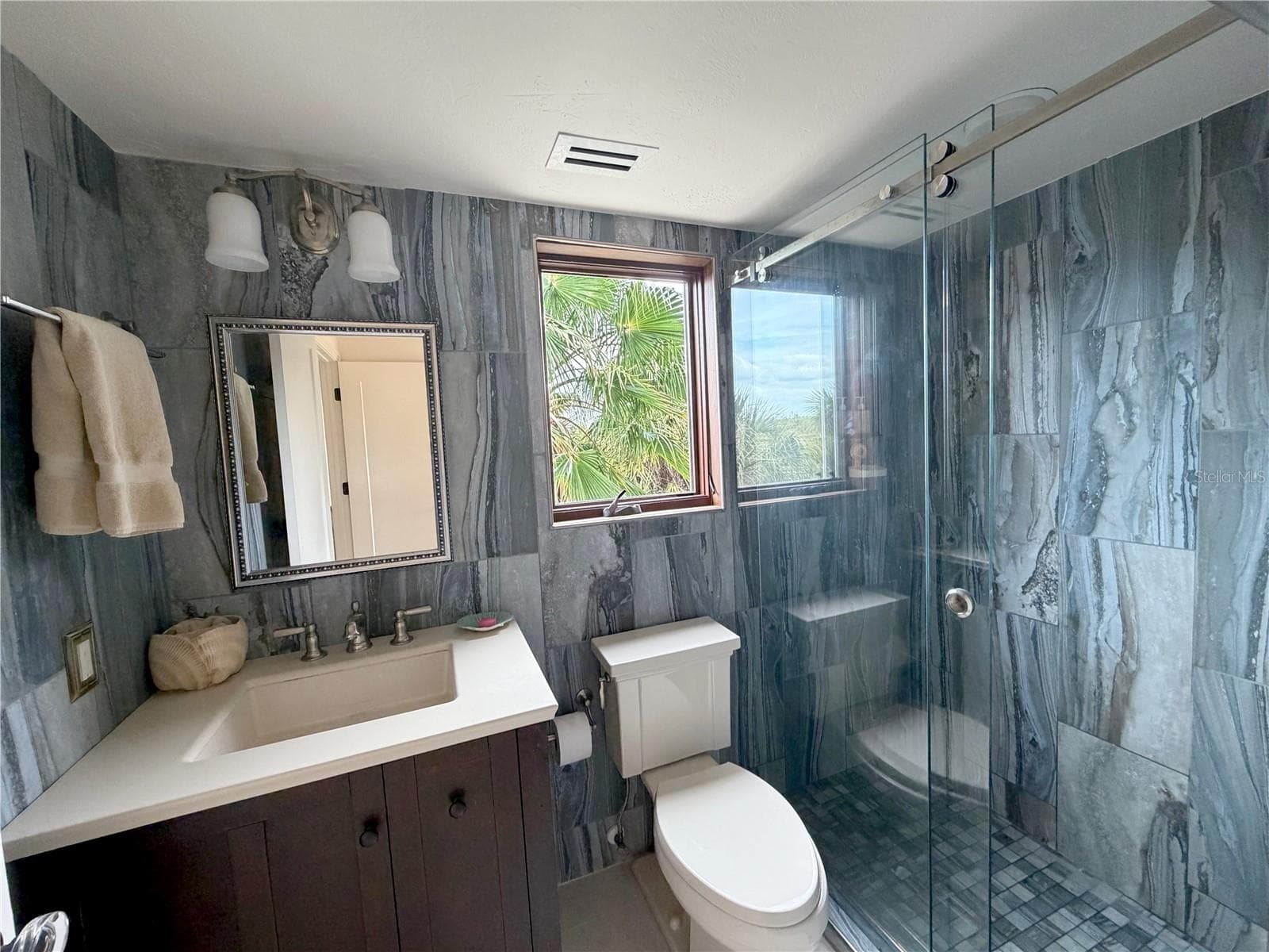 Single Family Residence at 7025 MANASOTA KEY RD, ENGLEWOOD, photo 23 of 57