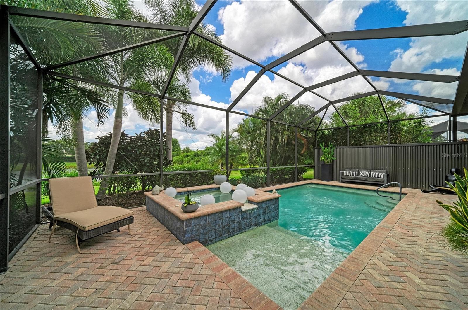 Single Family Residence at 10121 MARBELLA DR, BRADENTON, photo 2 of 99