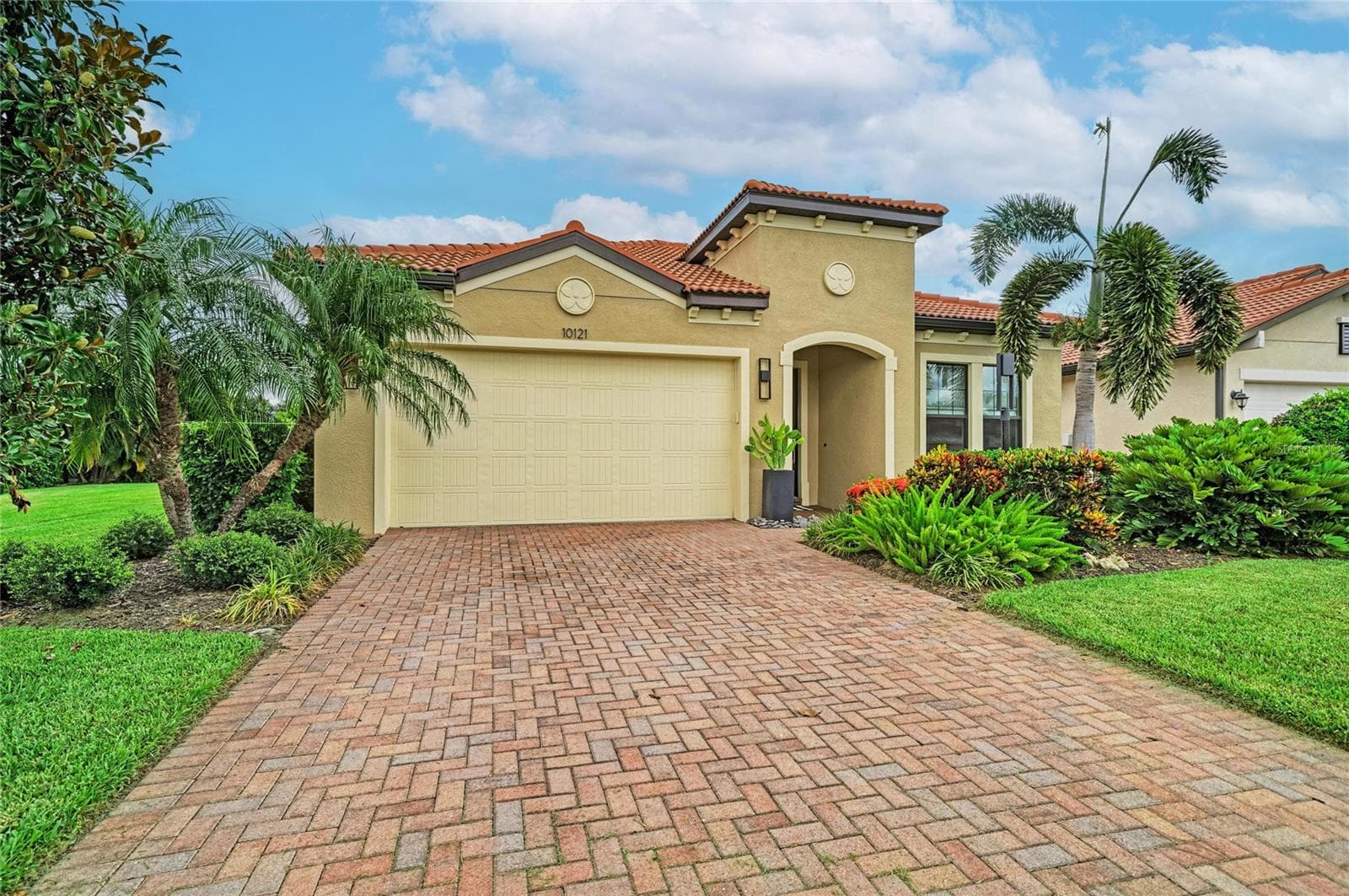Single Family Residence at 10121 MARBELLA DR, BRADENTON, photo 58 of 99