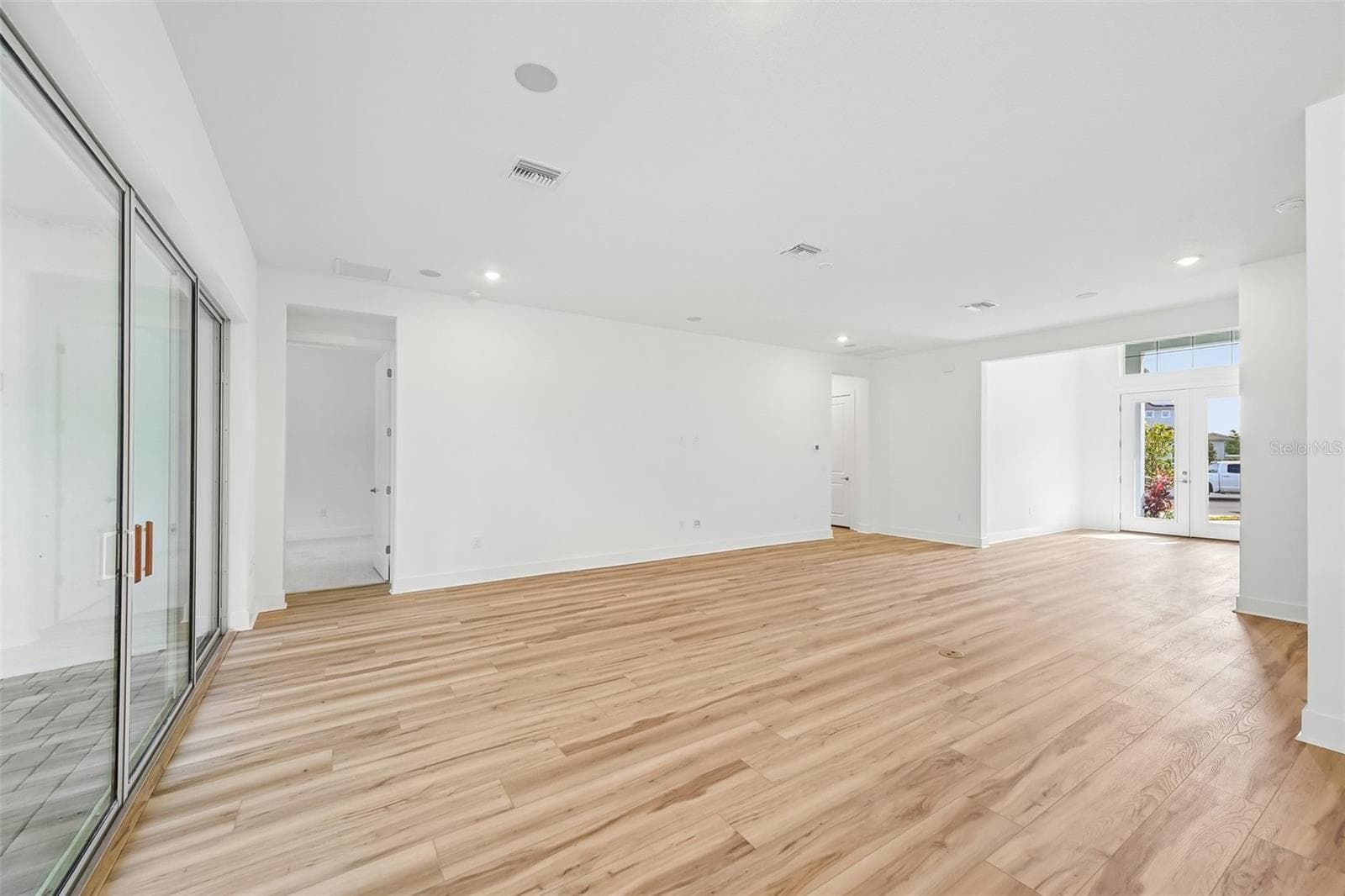 Single Family Residence at 12231 WHITE BLOSSOM CT, PARRISH, photo 6 of 41