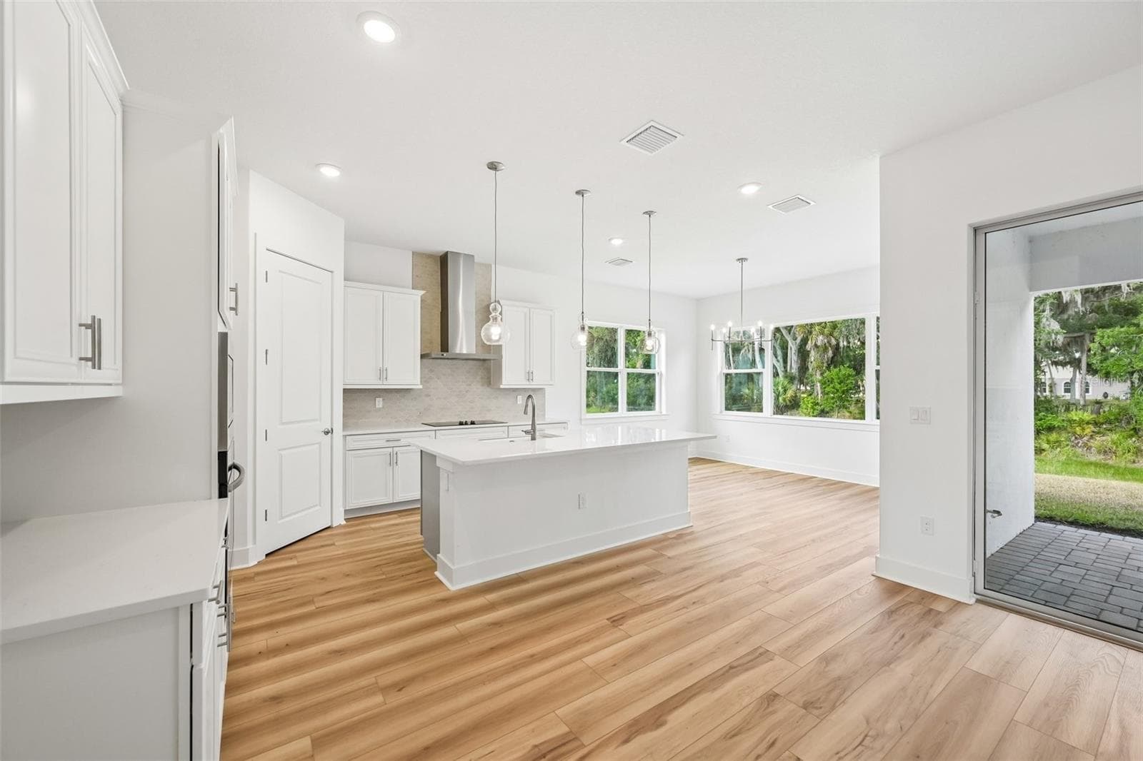 Single Family Residence at 12231 WHITE BLOSSOM CT, PARRISH, photo 10 of 41