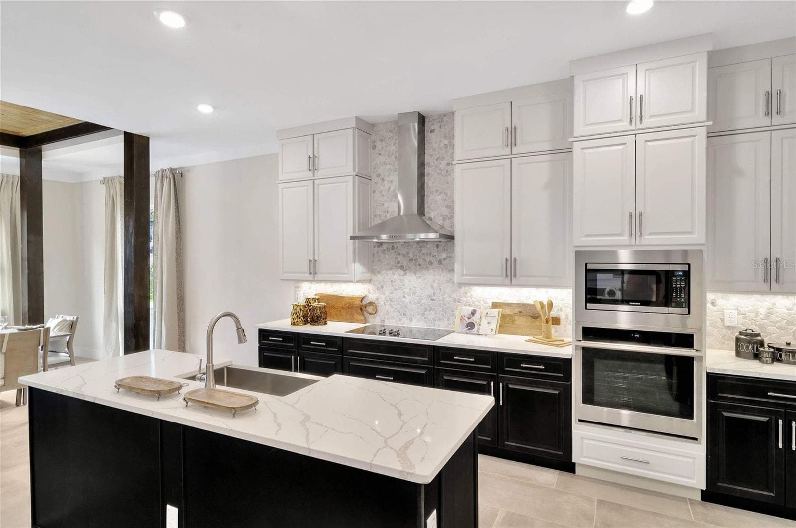 Single Family Residence at 12227 WHITE BLOSSOM CT, PARRISH, photo 10 of 34