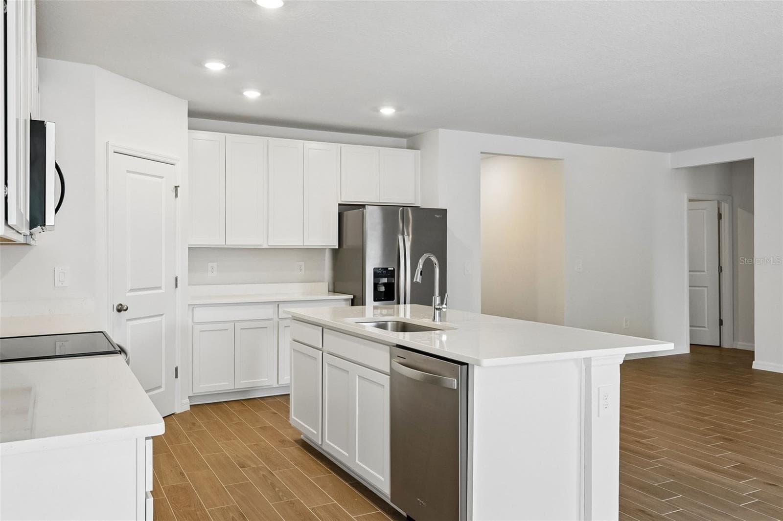 Single Family Residence at 13755 UMBER FOREST ST, HUDSON, photo 14 of 50