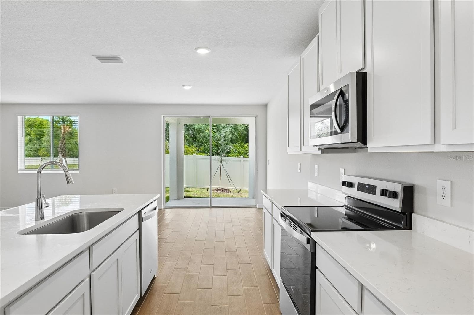 Single Family Residence at 13755 UMBER FOREST ST, HUDSON, photo 18 of 50