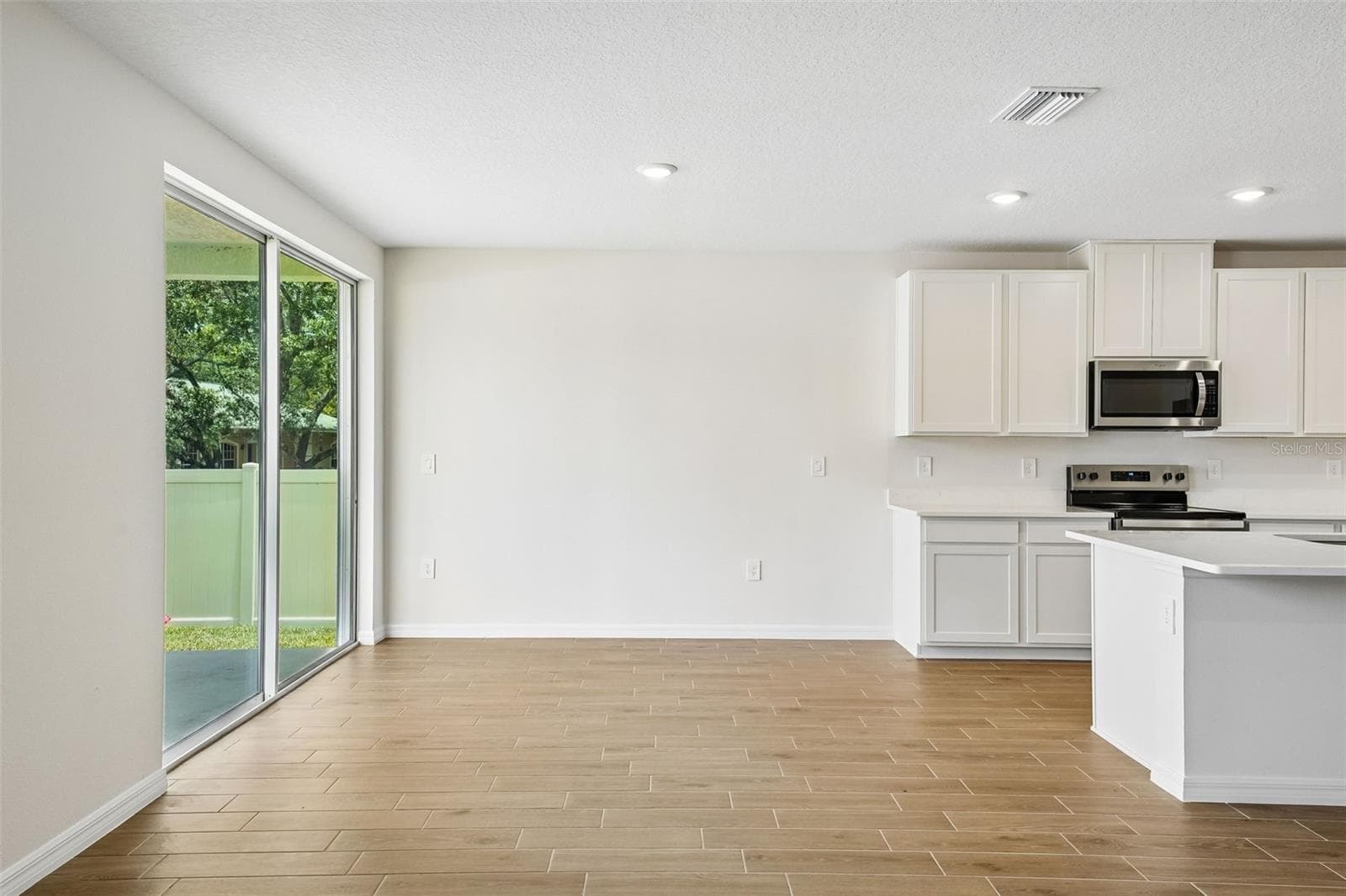 Single Family Residence at 13755 UMBER FOREST ST, HUDSON, photo 22 of 50