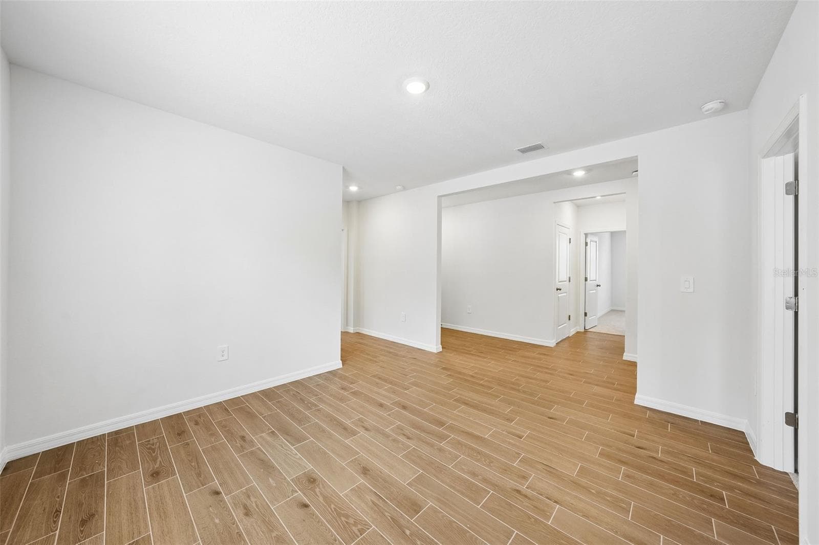 Single Family Residence at 13755 UMBER FOREST ST, HUDSON, photo 29 of 50