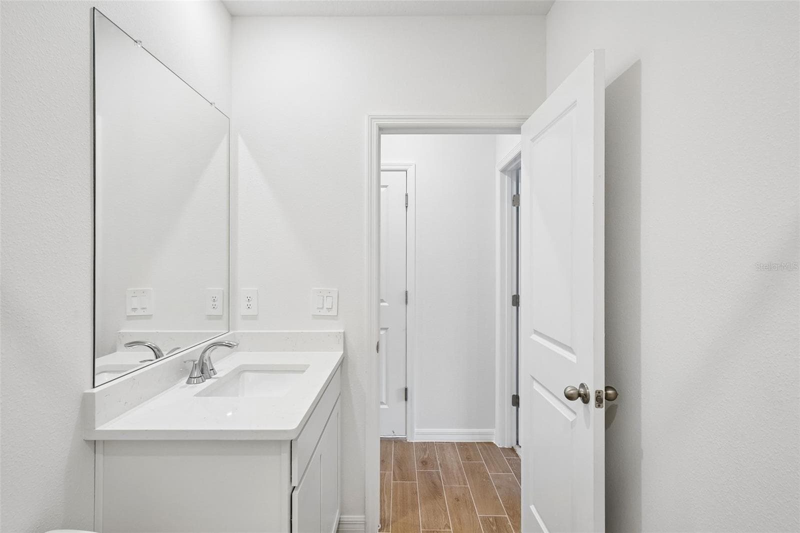 Single Family Residence at 13755 UMBER FOREST ST, HUDSON, photo 33 of 50