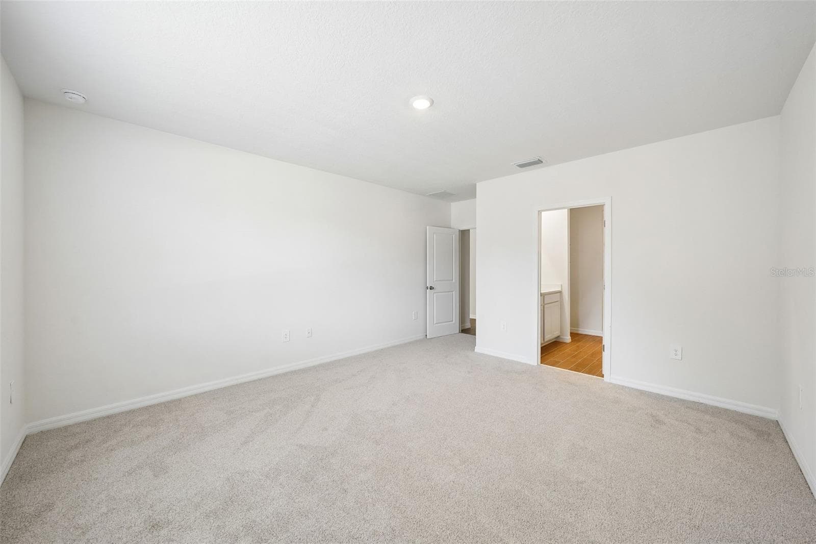 Single Family Residence at 13755 UMBER FOREST ST, HUDSON, photo 40 of 50