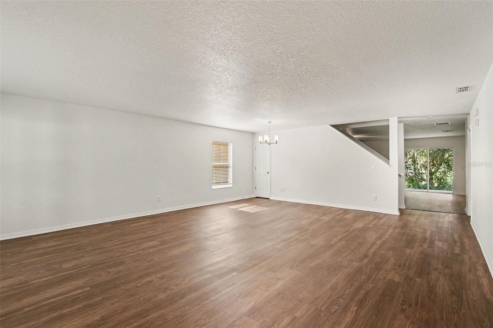 Single Family Residence at 1544 ALGONKIN LOOP, ORLANDO, photo 6 of 29