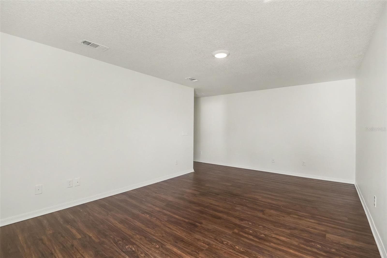 Single Family Residence at 1544 ALGONKIN LOOP, ORLANDO, photo 17 of 29