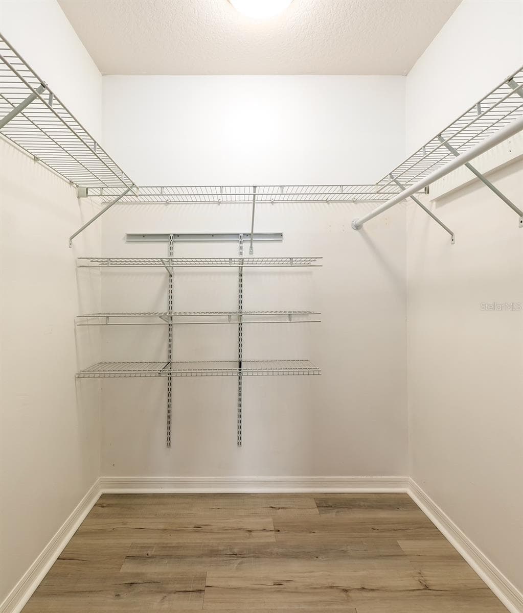 Walk in closet 1 - 1153 OAK TREE CIR, ALTAMONTE SPRINGS