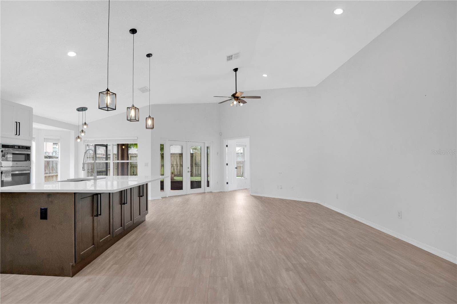 Single Family Residence at 14170 SUNRIVER AVE, ORLANDO, photo 10 of 49