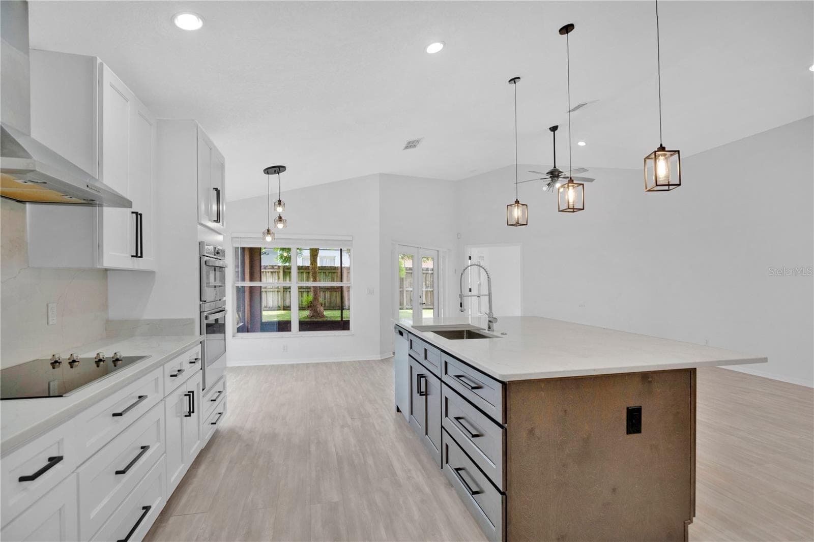 Single Family Residence at 14170 SUNRIVER AVE, ORLANDO, photo 15 of 49