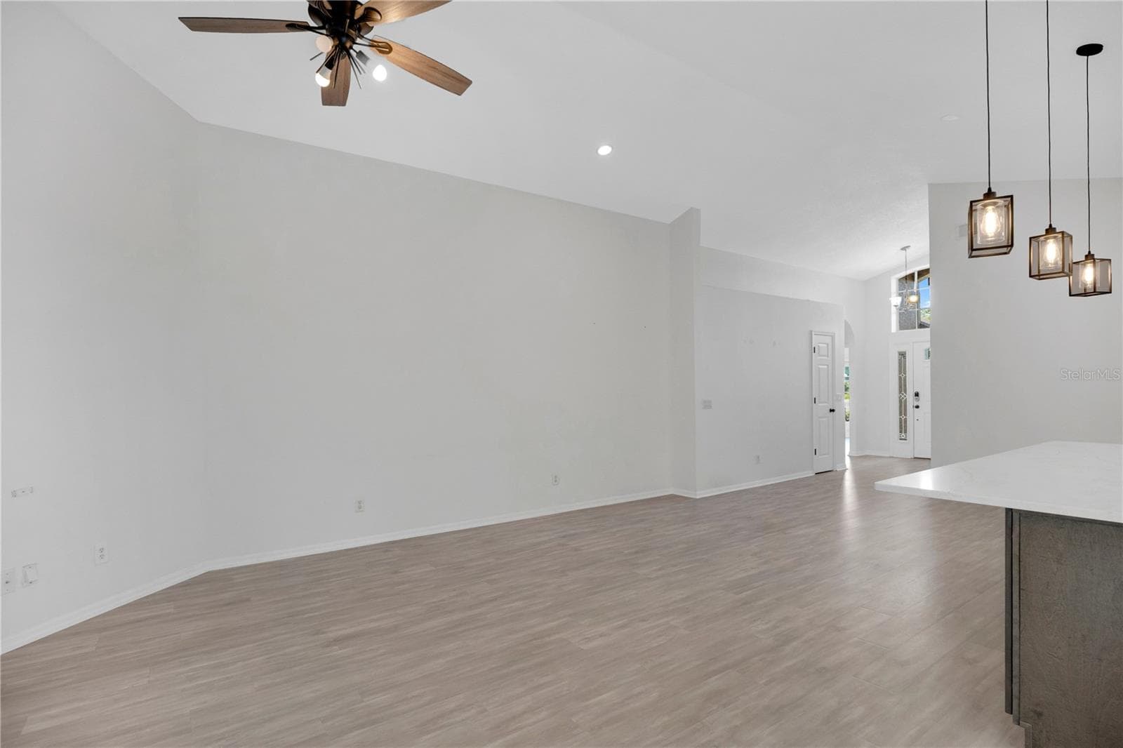 Single Family Residence at 14170 SUNRIVER AVE, ORLANDO, photo 16 of 49
