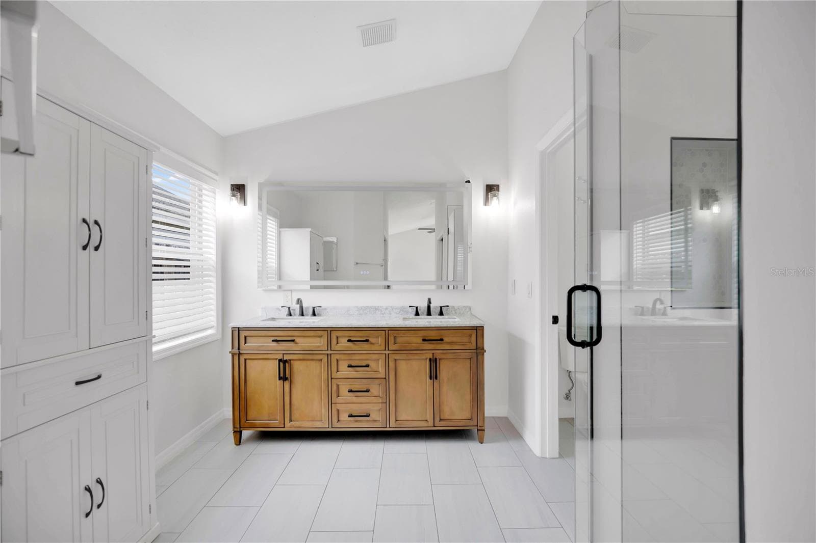 Single Family Residence at 14170 SUNRIVER AVE, ORLANDO, photo 21 of 49