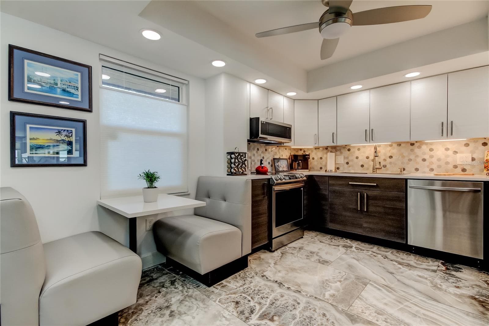 Condominium at 5200 BRITTANY DR S #204, ST PETERSBURG, photo 4 of 70