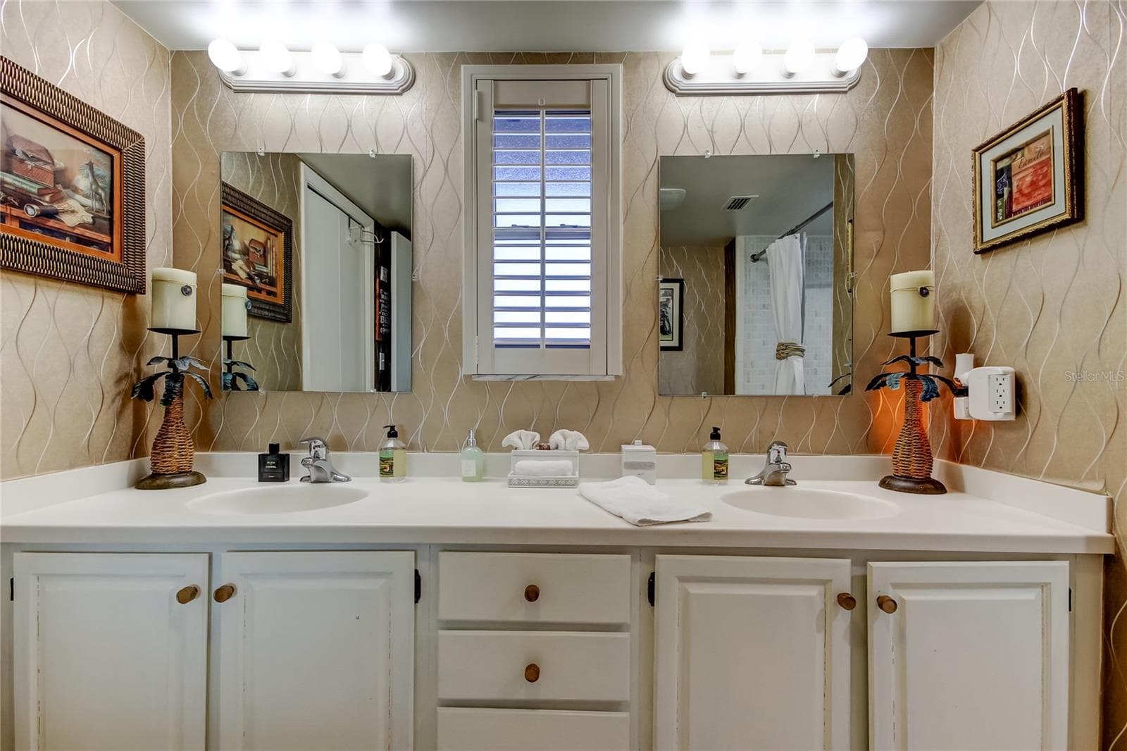 Condominium at 5200 BRITTANY DR S #204, ST PETERSBURG, photo 35 of 70