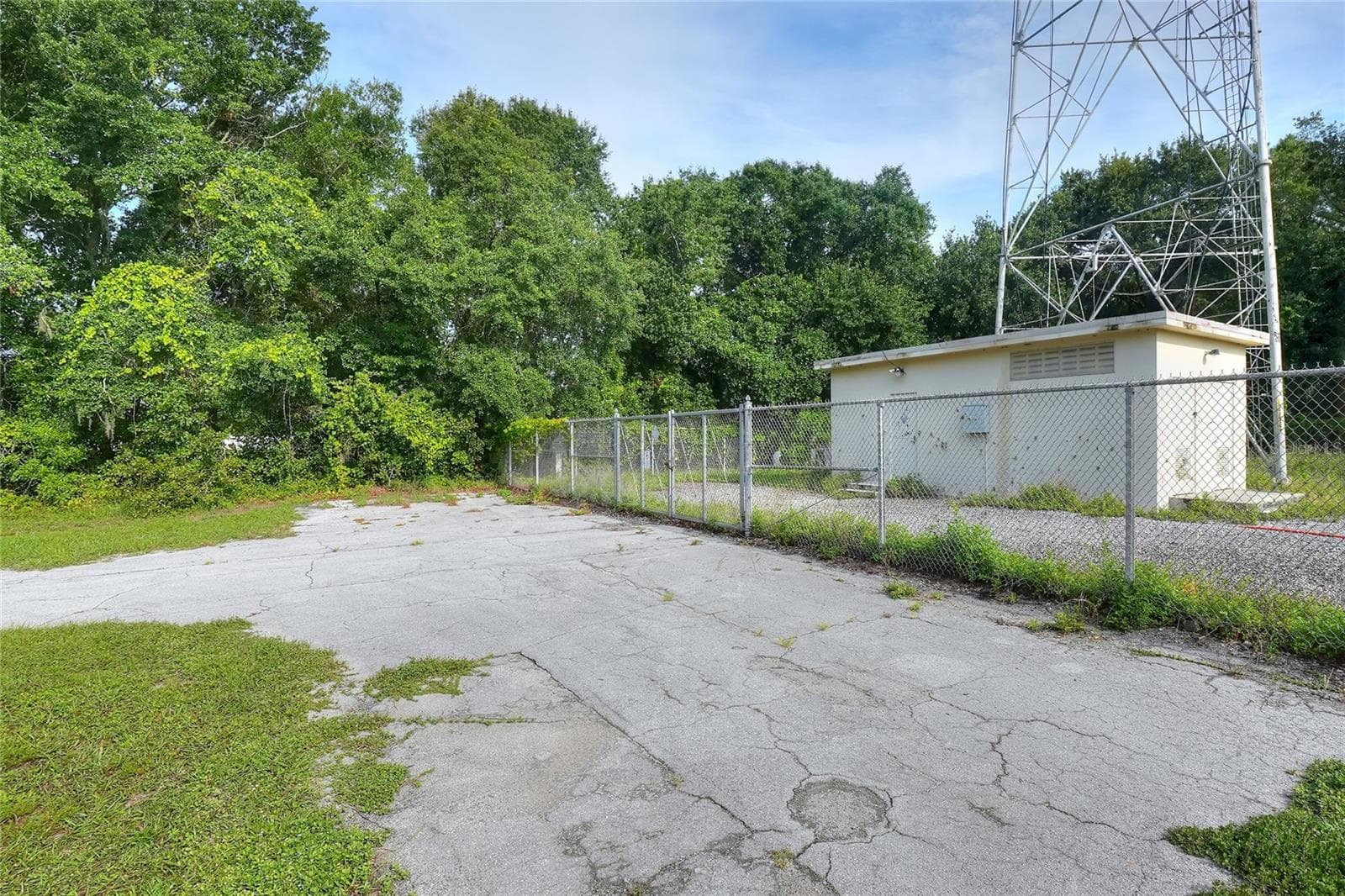 Business at 325 WILDER RD, LAKELAND, photo 16 of 16