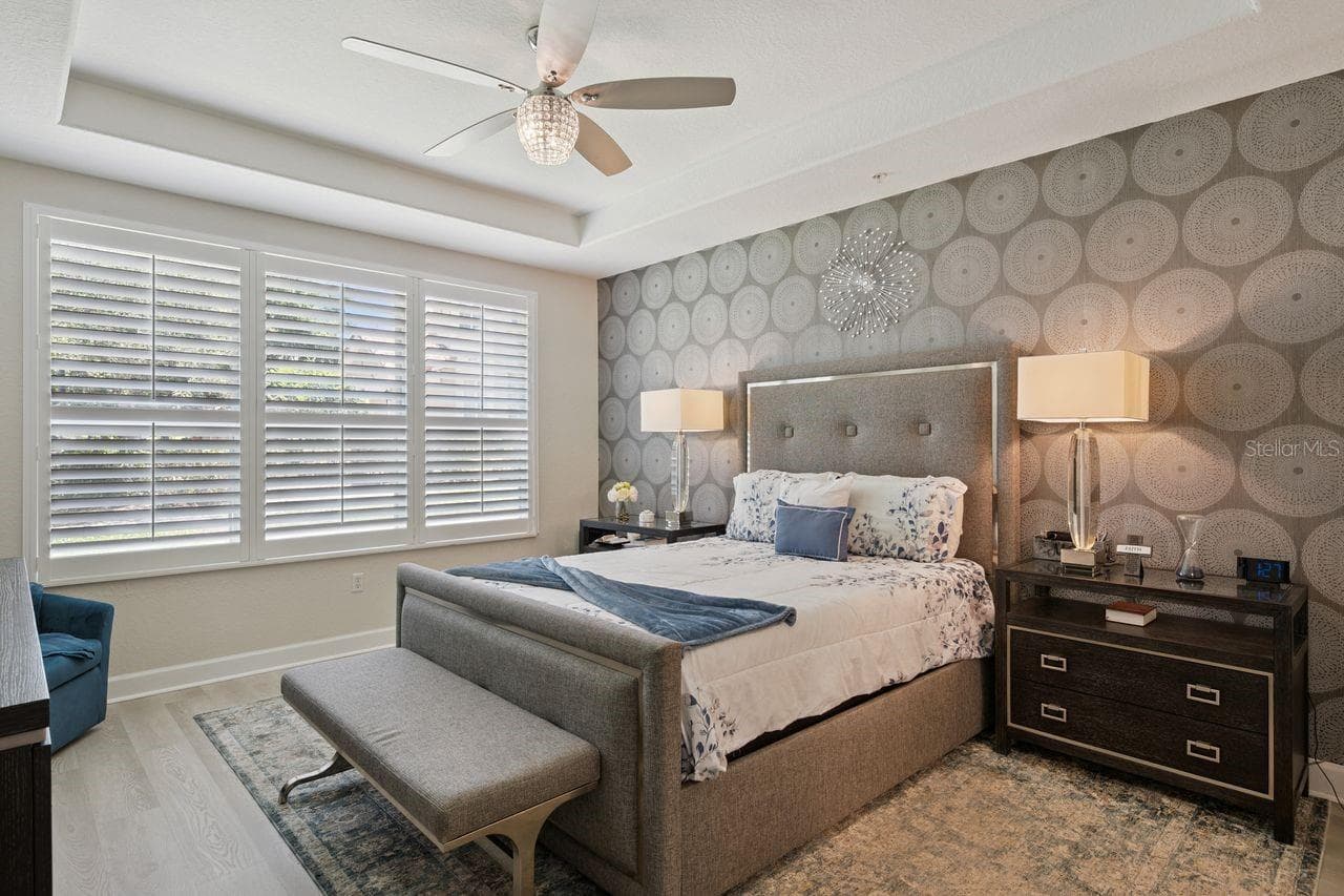 DOWNSTAIRS PRIMARY BEDROOM! - 6349 MIRAMONTE DR #101, ORLANDO
