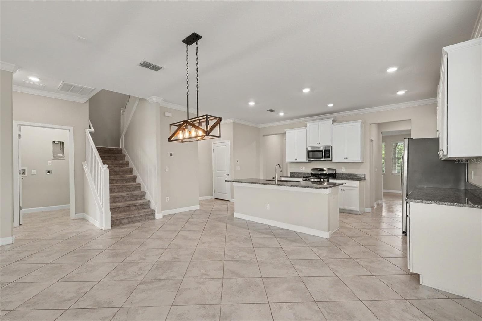 Single Family Residence at 9173 SHADYSIDE LN, LAND O LAKES, photo 4 of 31