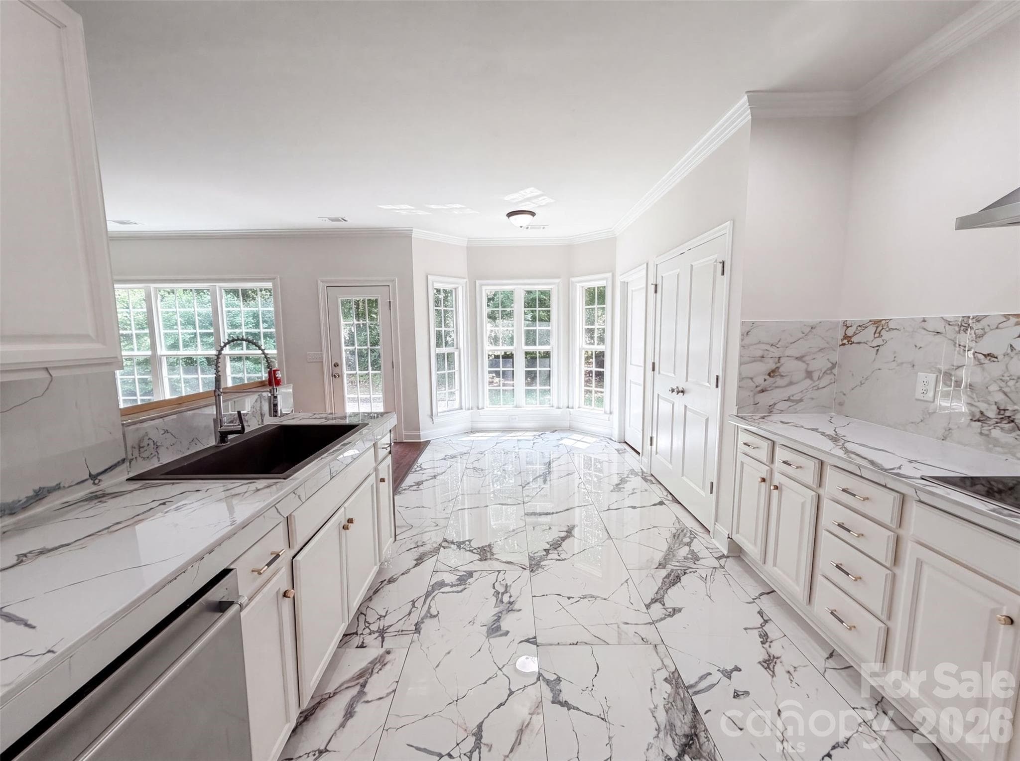 Staged Photo - Huntersville
