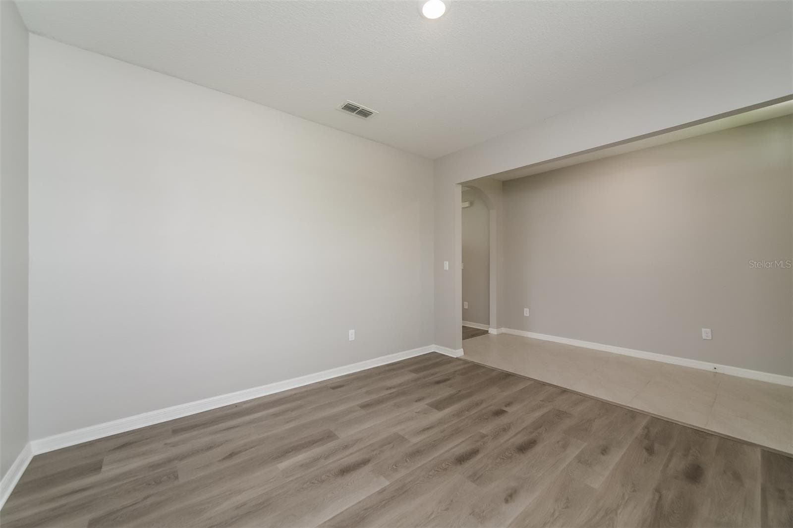 Single Family Residence at 321 ALEXZANDER WAY, WINTER HAVEN, photo 7 of 35