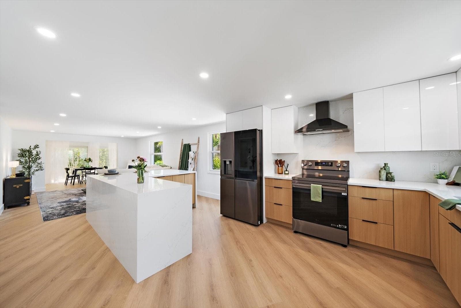 Open kitchen - 578 SPANISH DR S, LONGBOAT KEY