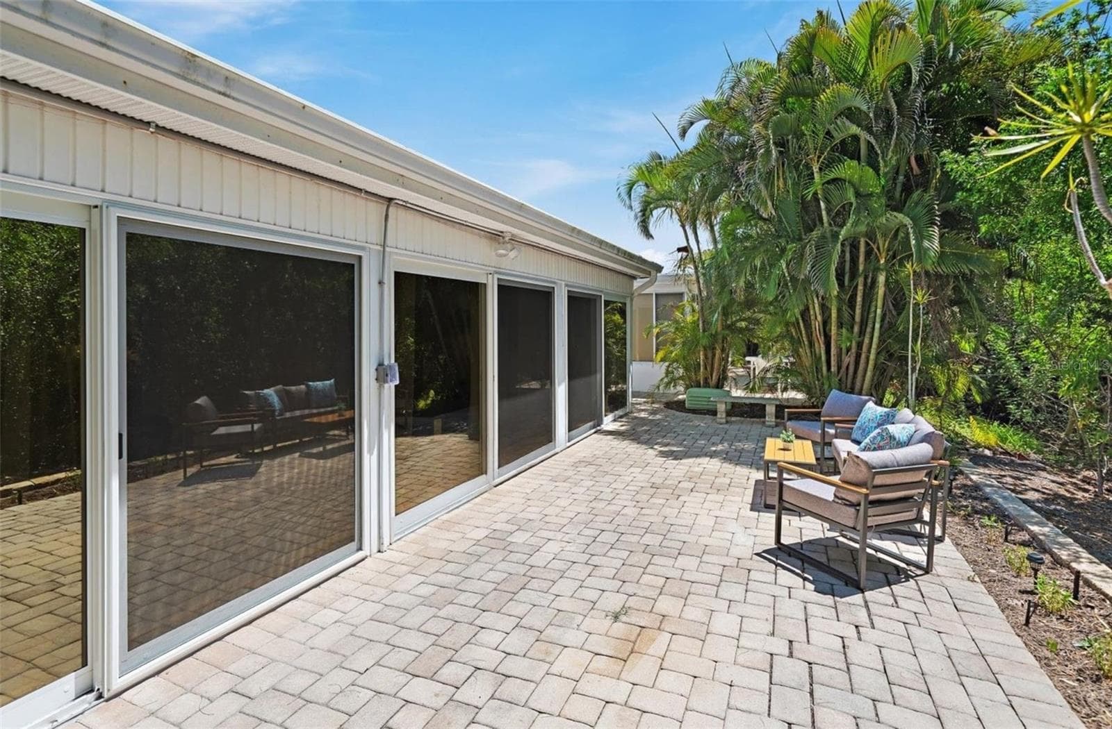 Private back paver patio - 578 SPANISH DR S, LONGBOAT KEY