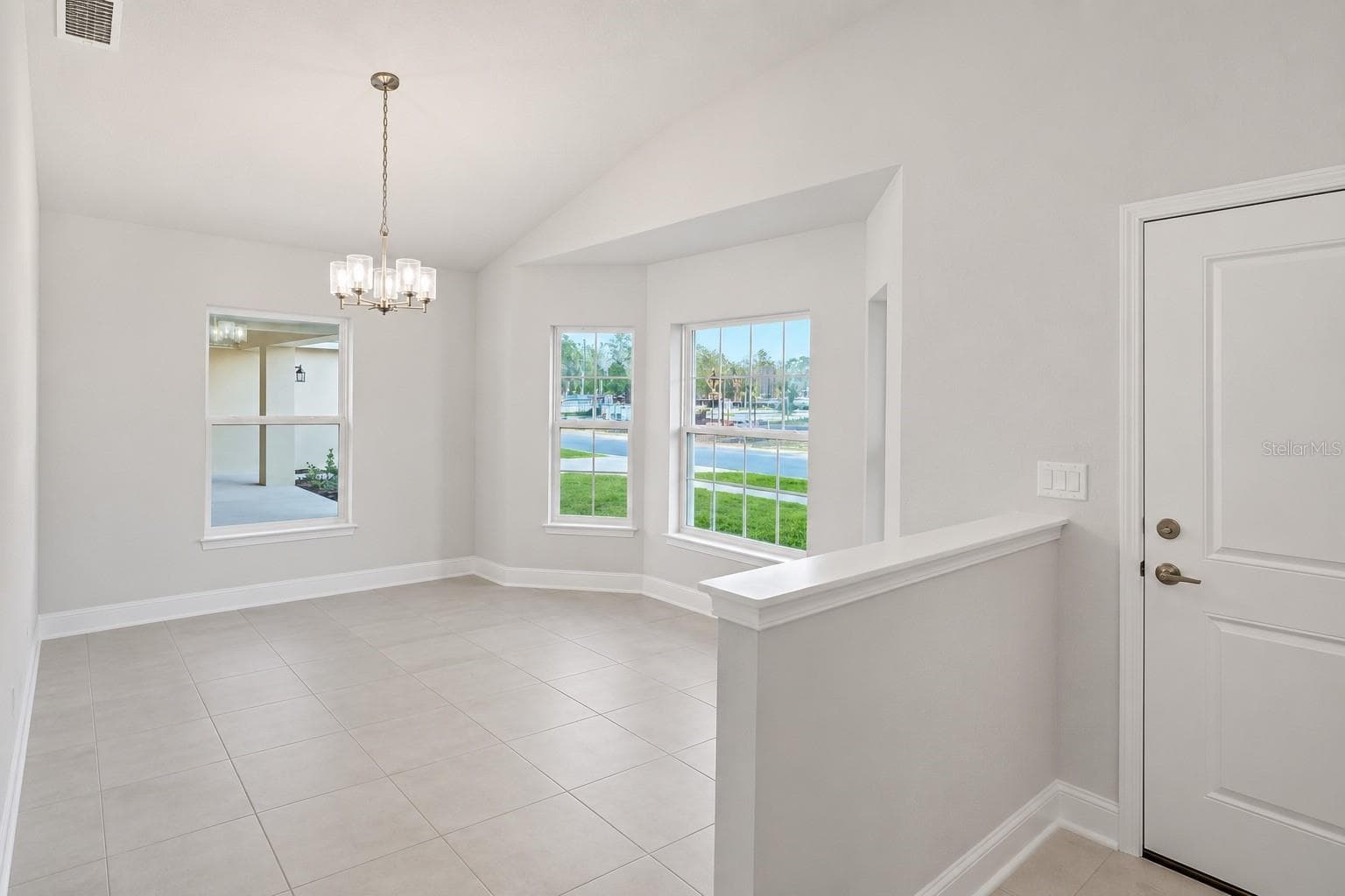 Dining Area and Entry - 7552 BENT TREE LOOP, ST CLOUD