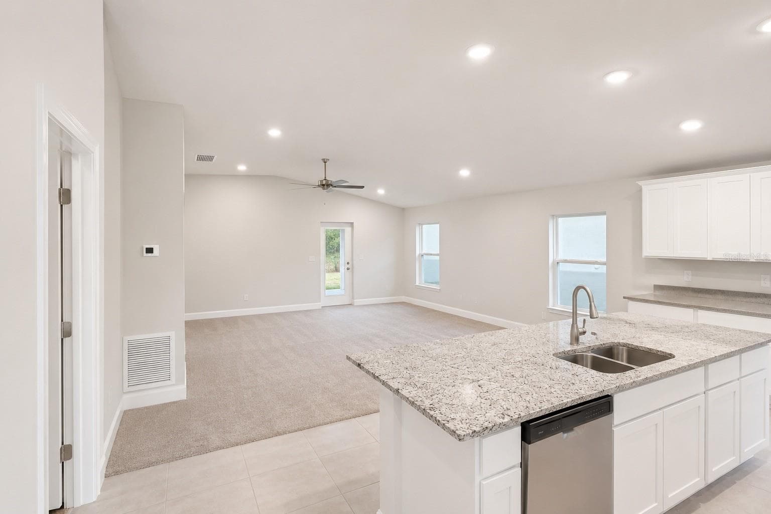 Granite Countertops - 7552 BENT TREE LOOP, ST CLOUD