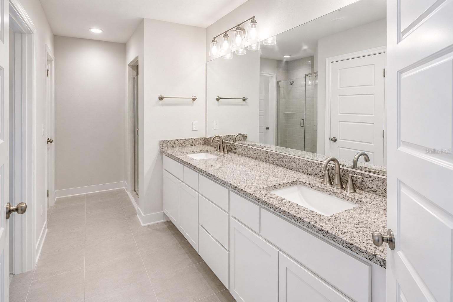 Primary Bathroom with Double Vanity - 7552 BENT TREE LOOP, ST CLOUD