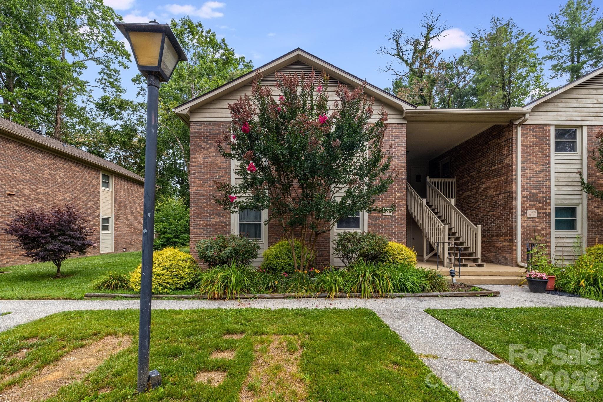 Condominium at Hendersonville, photo 2 of 40