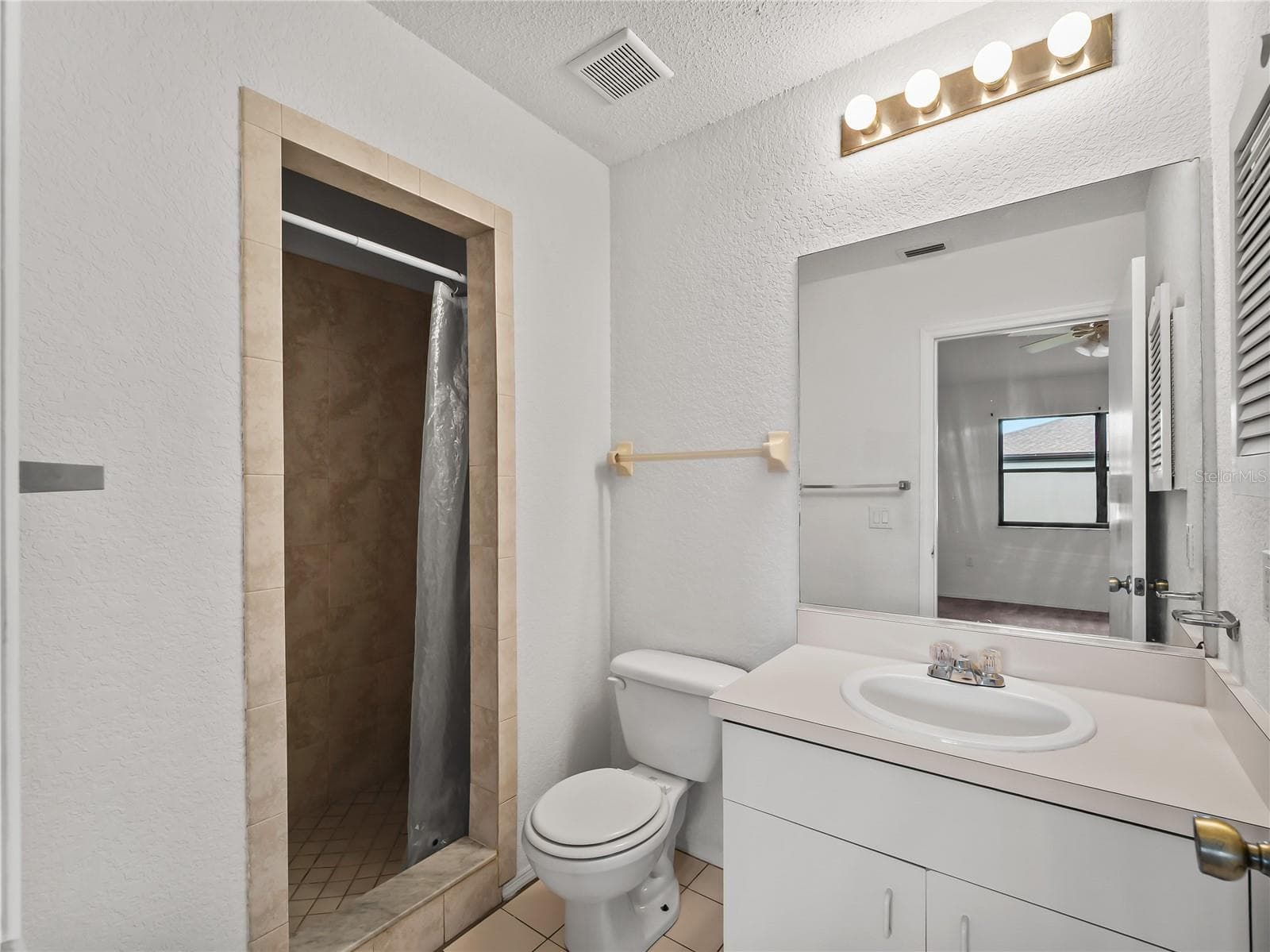 Condominium at 22441 WESTCHESTER BLVD #1500F, PUNTA GORDA, photo 14 of 37