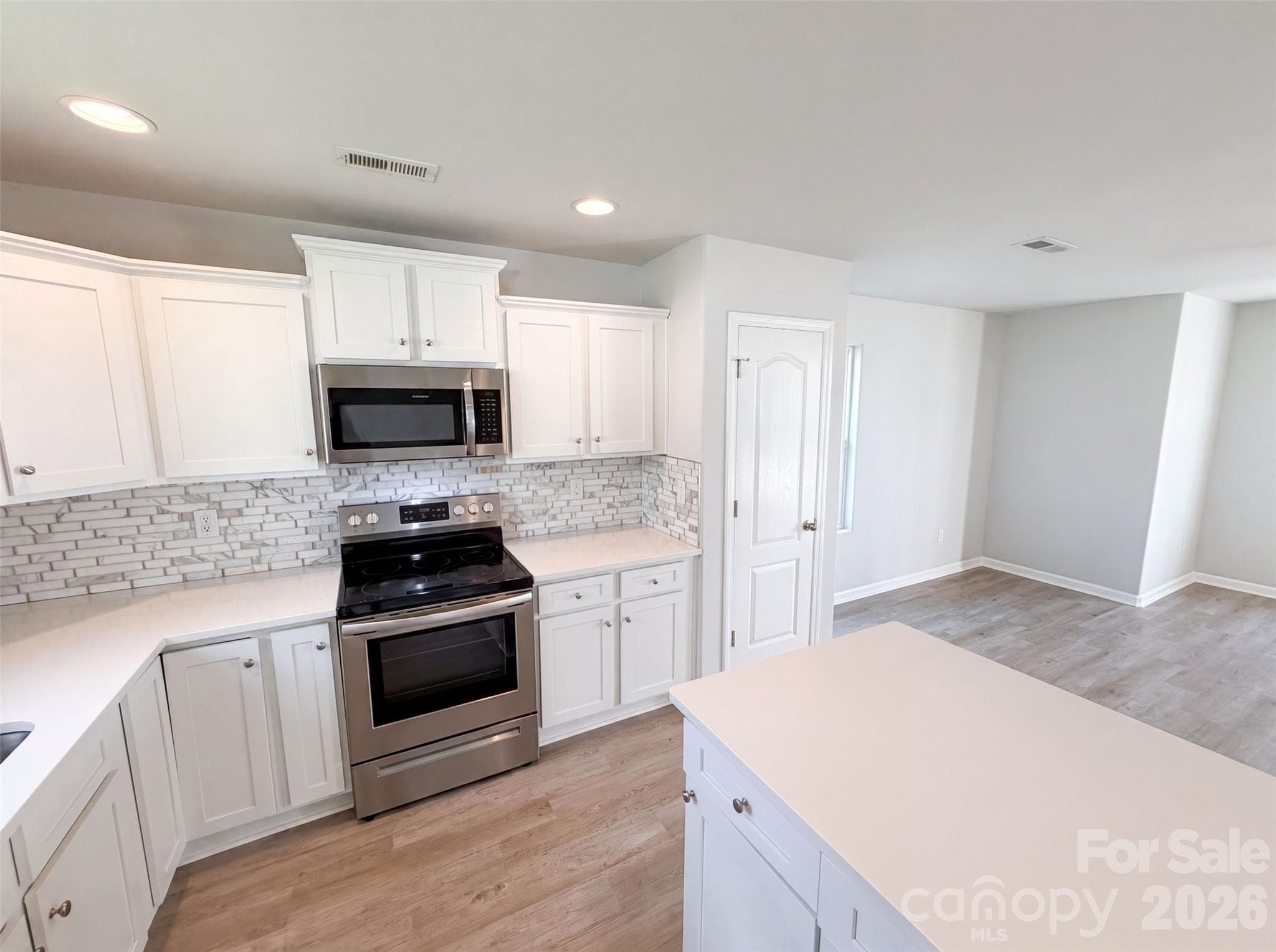 Single Family Residence at Charlotte, photo 8 of 19