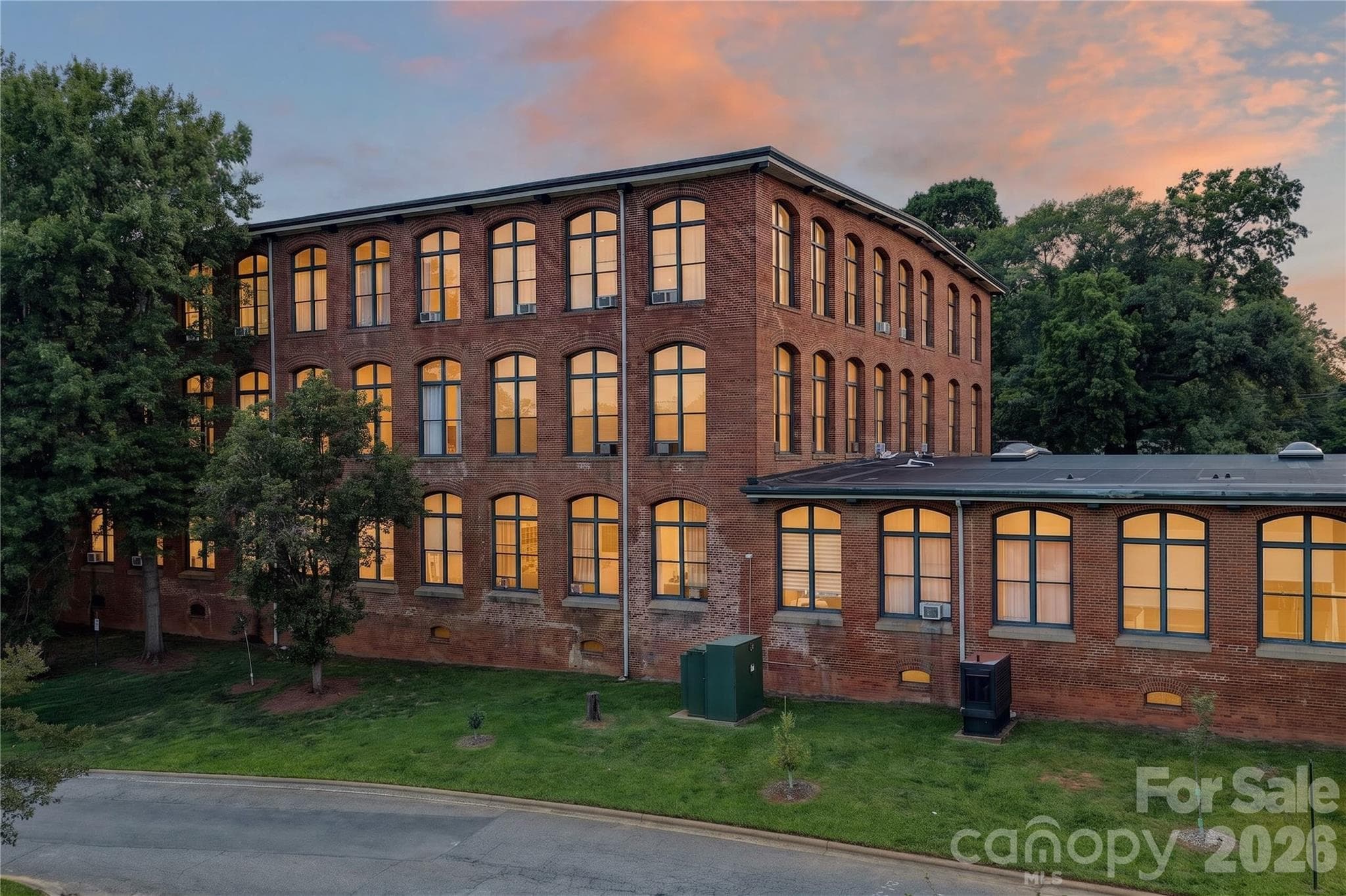 Condominium at Charlotte, photo 2 of 46