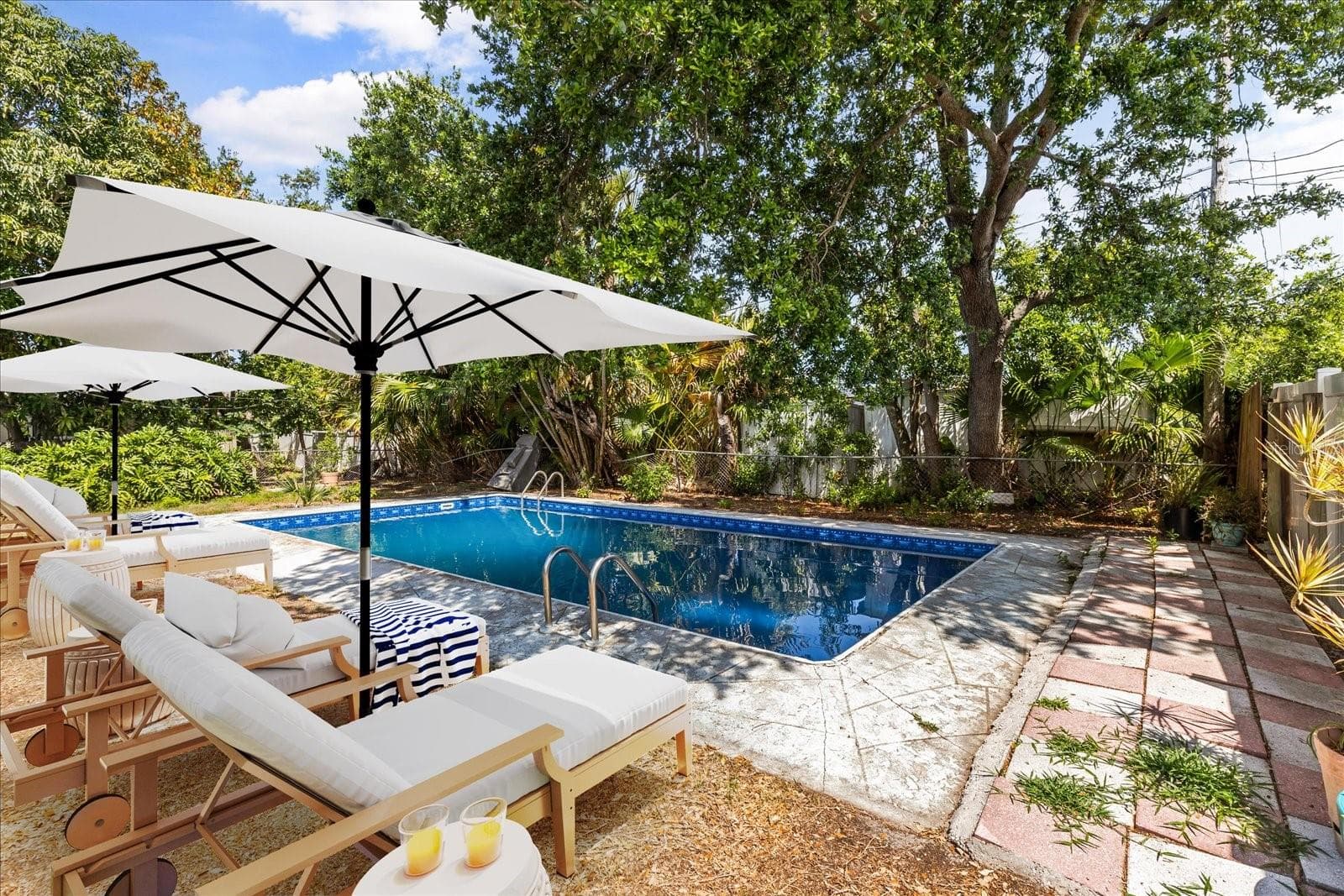 Single Family Residence at 1508 ERIN LN, CLEARWATER, photo 27 of 31