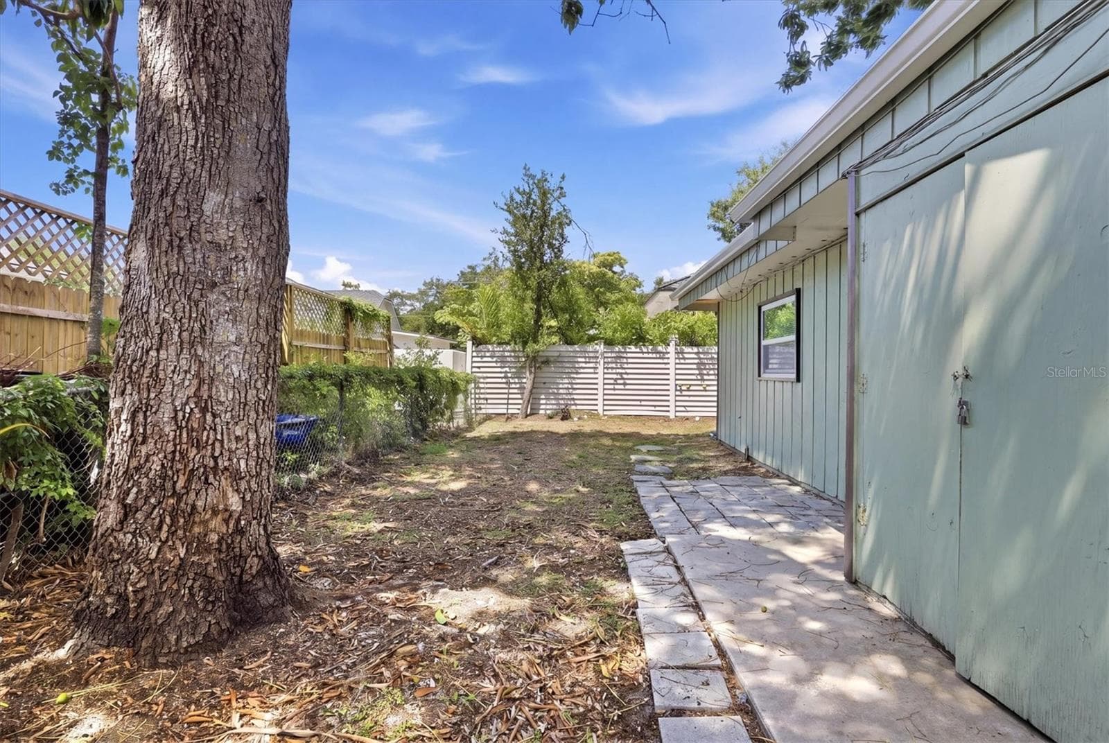 Duplex at 1824 WEBBER ST, SARASOTA, photo 4 of 9
