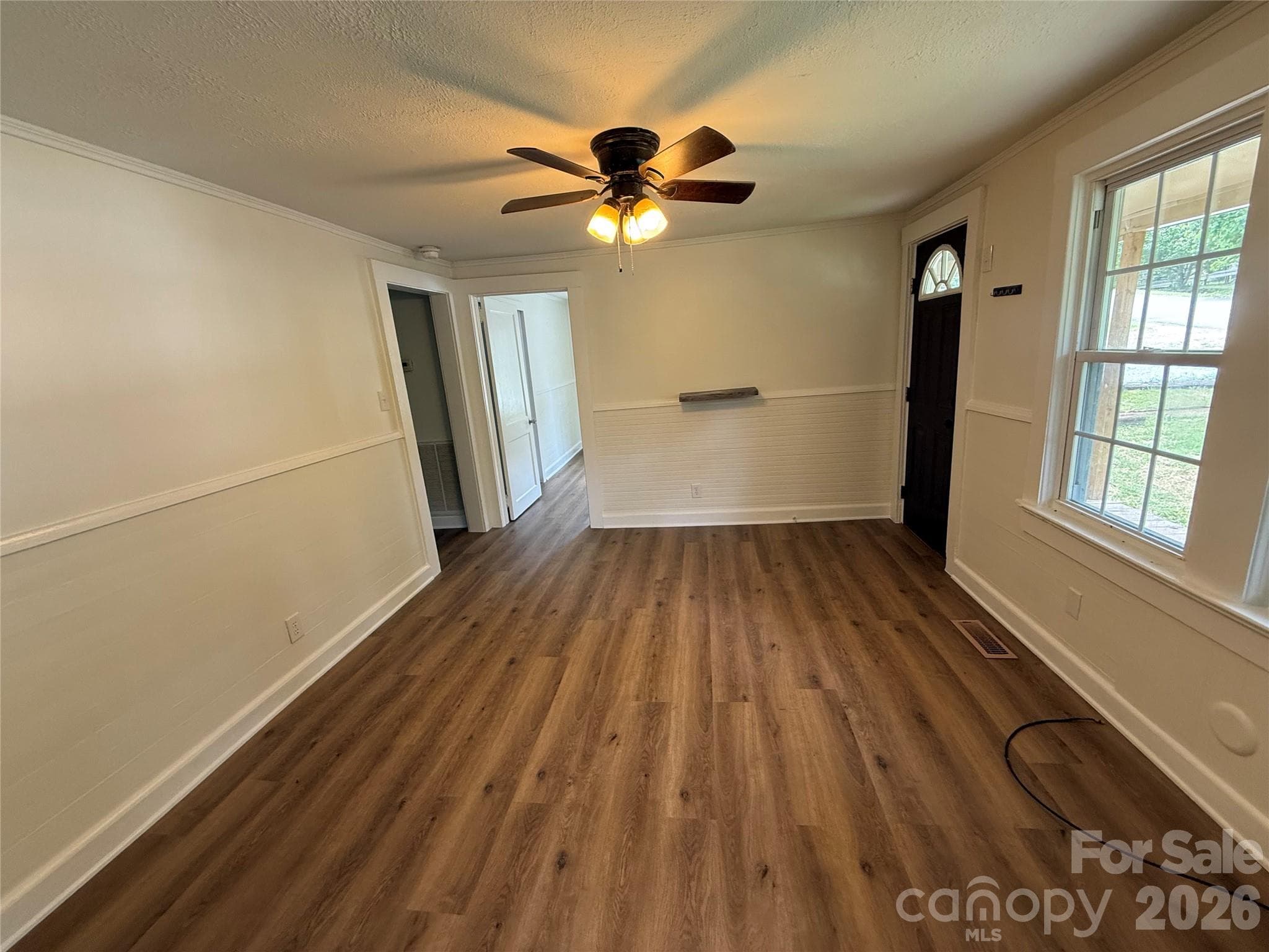 Single Family Residence at 276 Kathy Street, Marion, photo 5 of 22