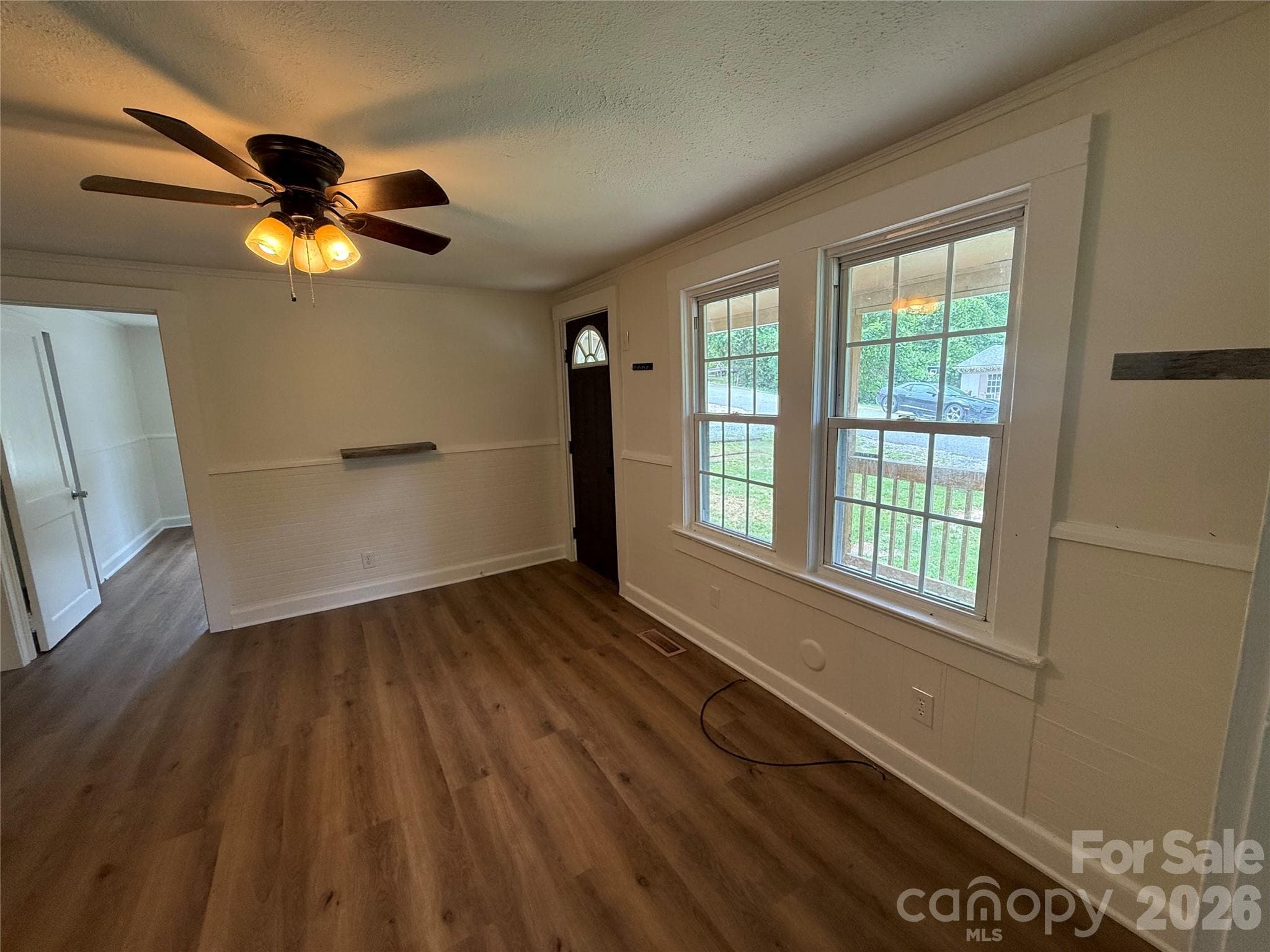 Single Family Residence at 276 Kathy Street, Marion, photo 6 of 22