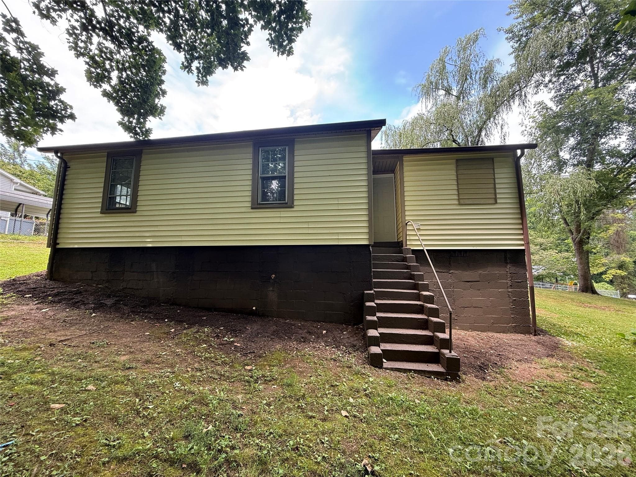 Single Family Residence at 276 Kathy Street, Marion, photo 21 of 22