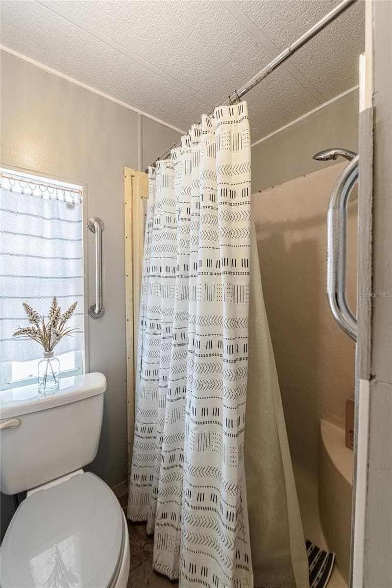 Manufactured Home at 36749 JODI AVE, ZEPHYRHILLS, photo 16 of 50