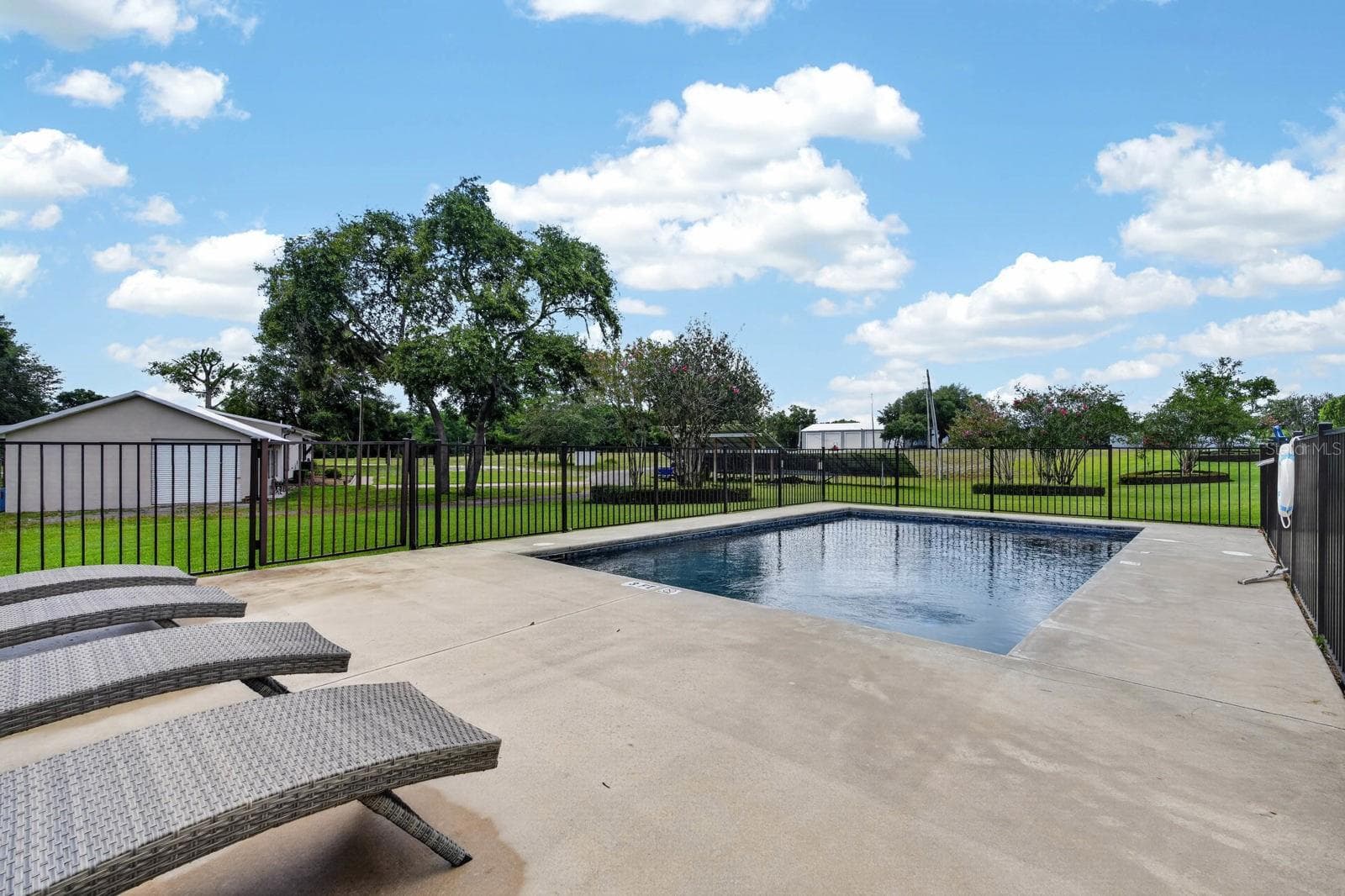 Single Family Residence at 350 FOX HOLLOW FARMS RD, PIERSON, photo 5 of 97