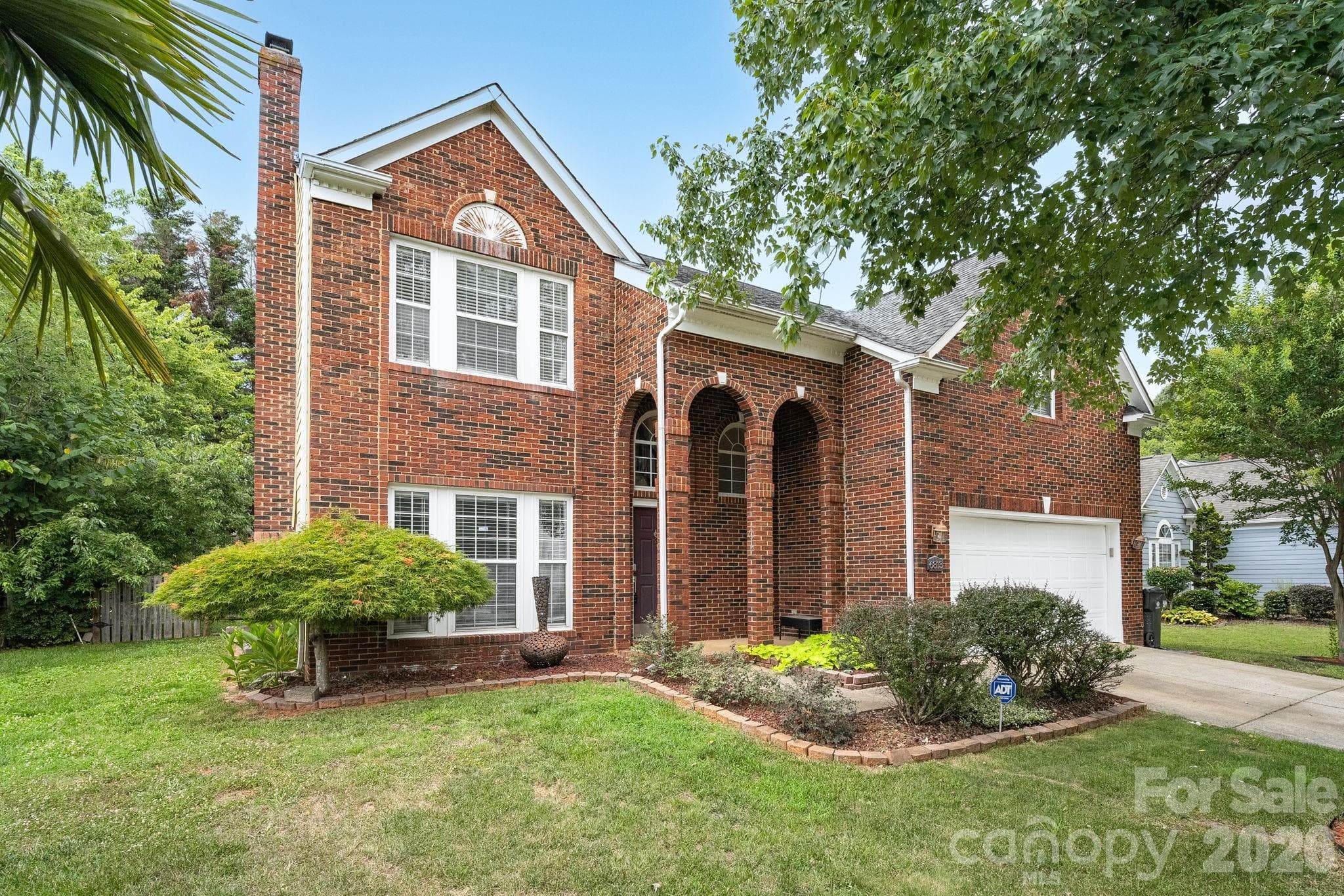 Single Family Residence at 6813 Neuhoff Lane, Charlotte, photo 2 of 30