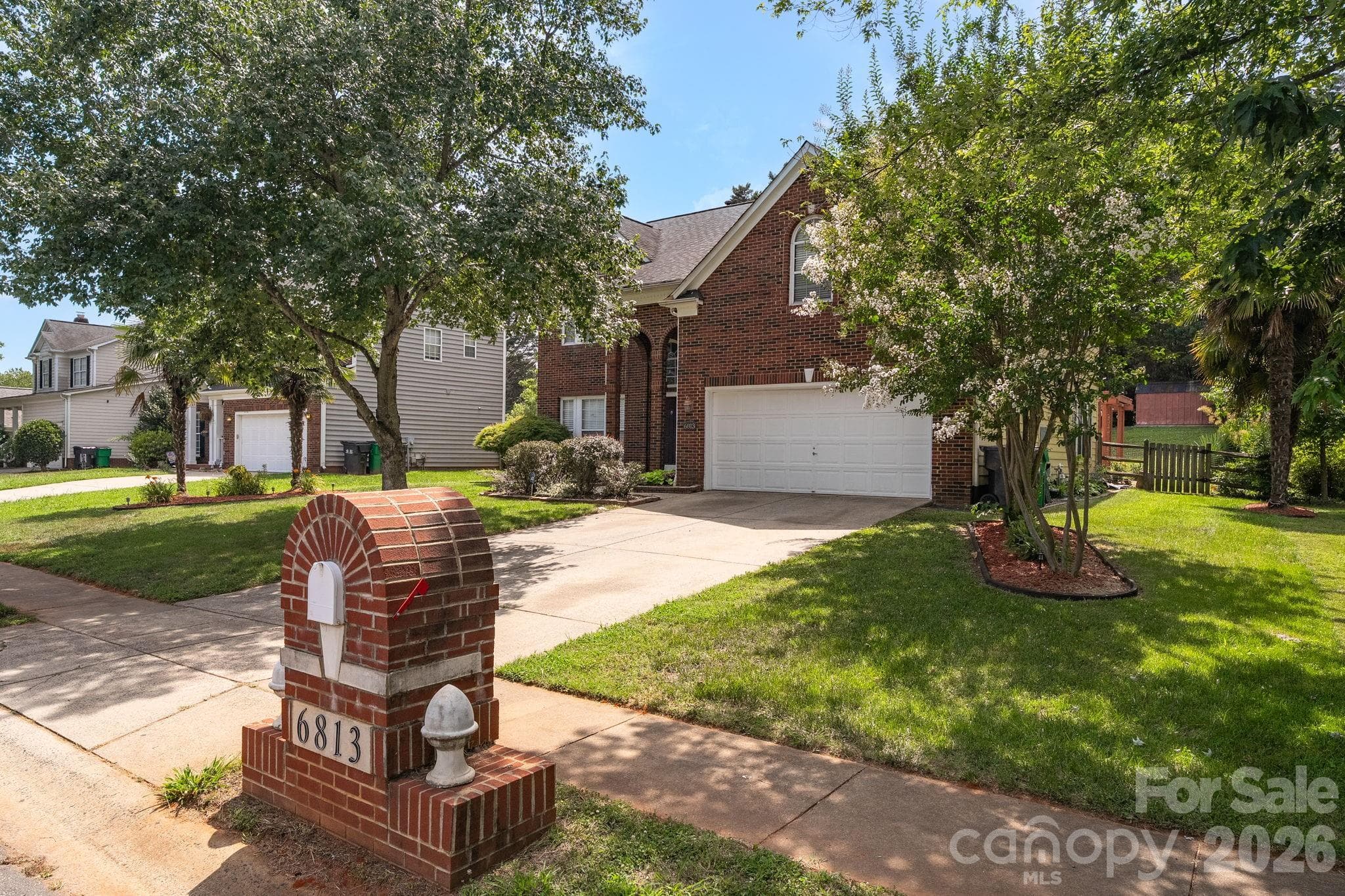 Single Family Residence at 6813 Neuhoff Lane, Charlotte, photo 3 of 30