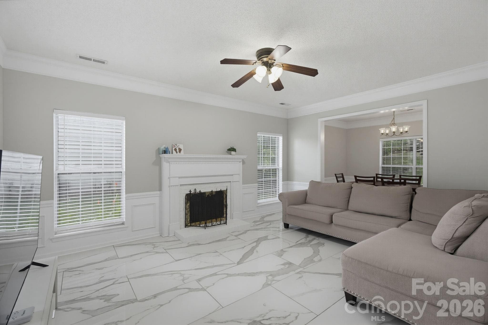 Single Family Residence at 6813 Neuhoff Lane, Charlotte, photo 4 of 30
